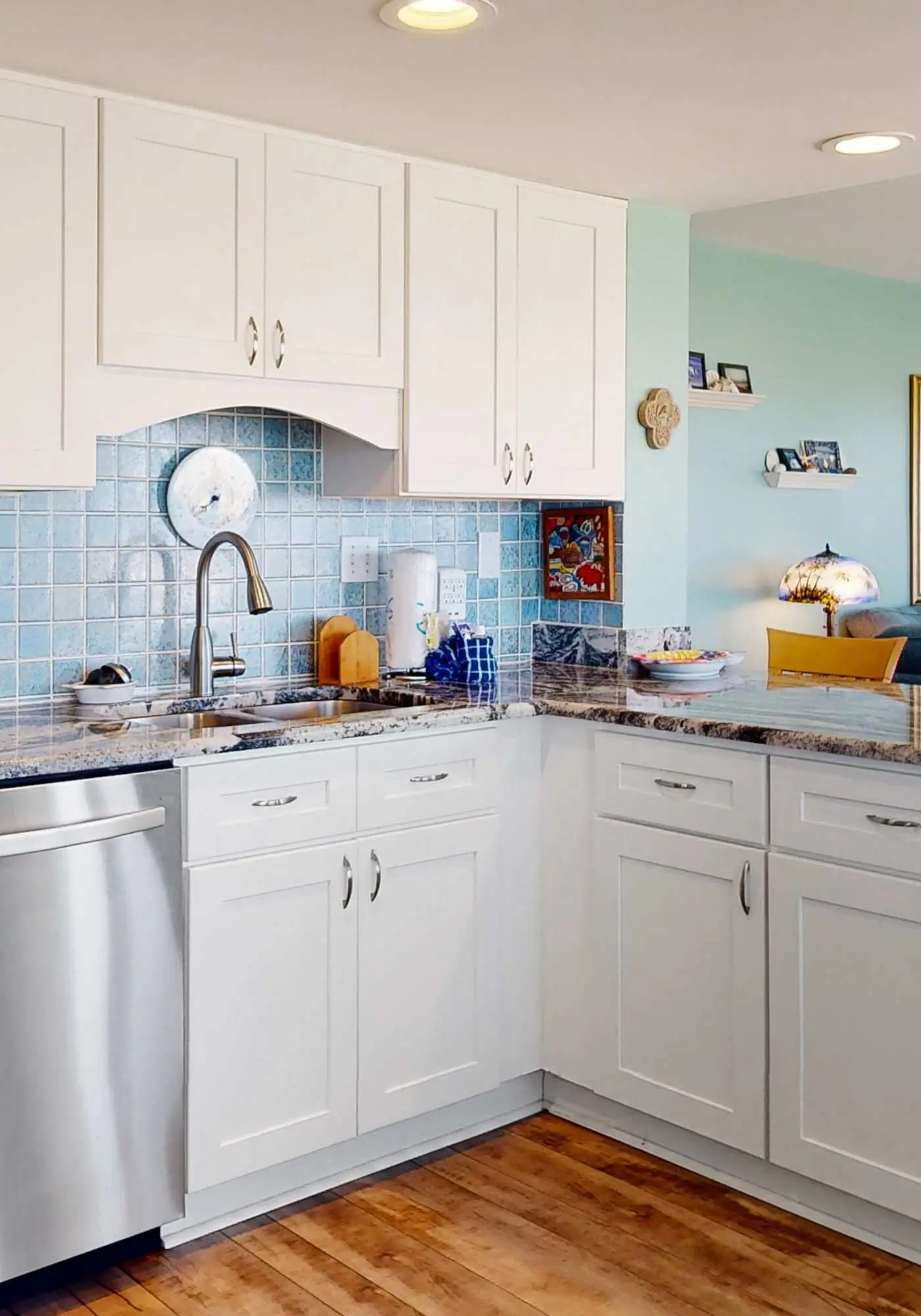 Waterfront Gulf Coast charmer with pool, hot tub & sauna