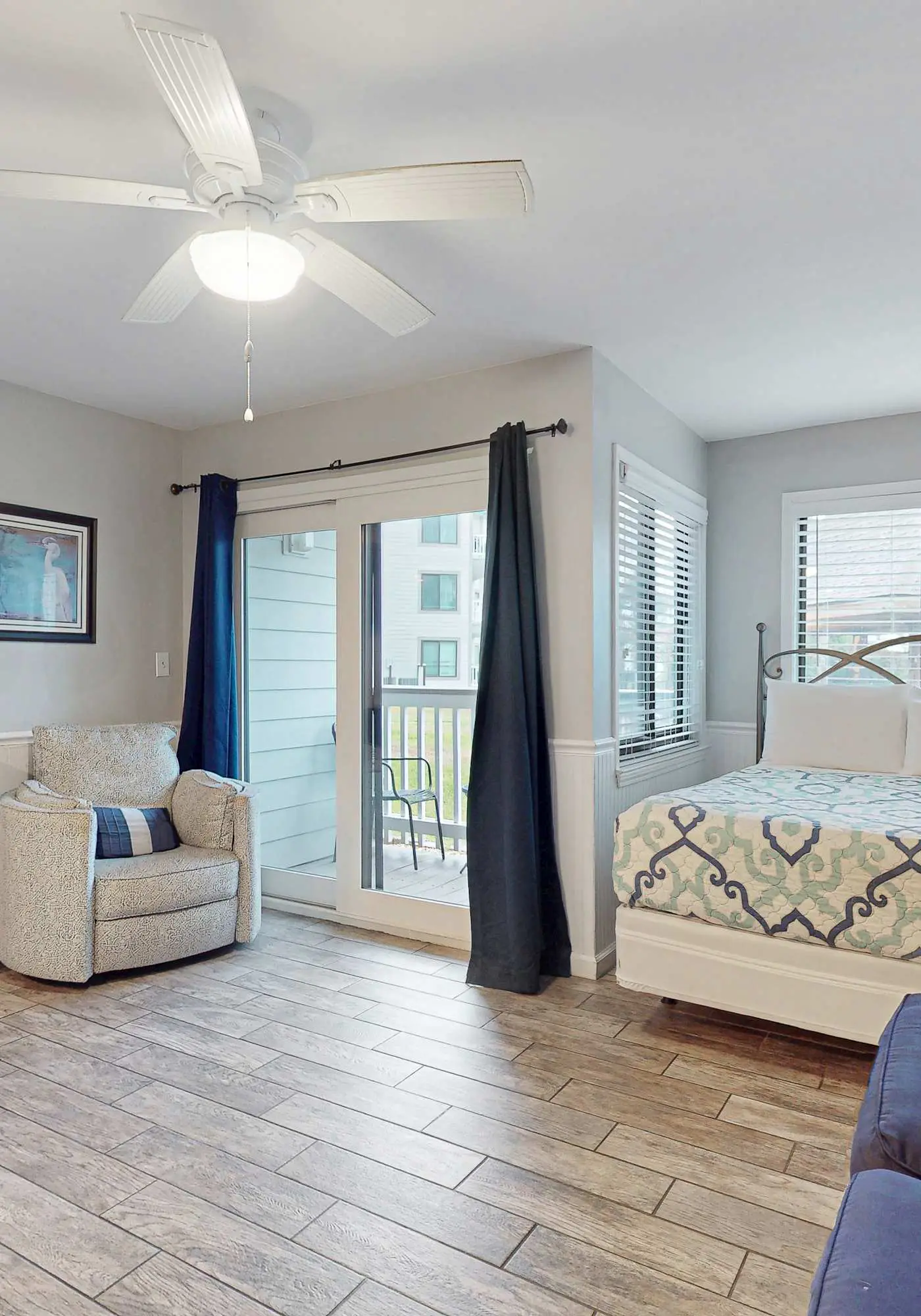 Modern studio with pools, sports courts, a gym & easy beach access