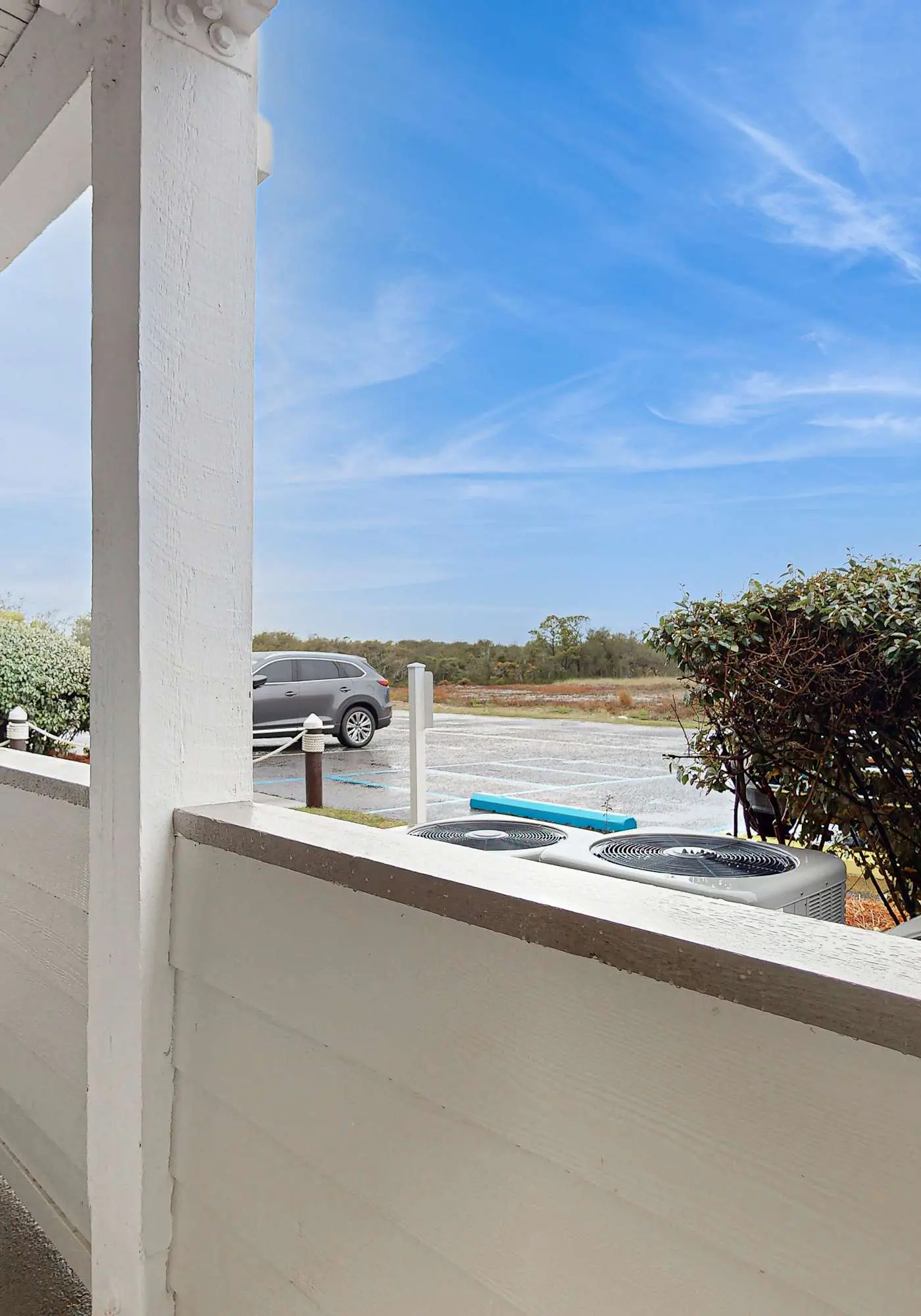 Modern studio with pools, sports courts, a gym & easy beach access