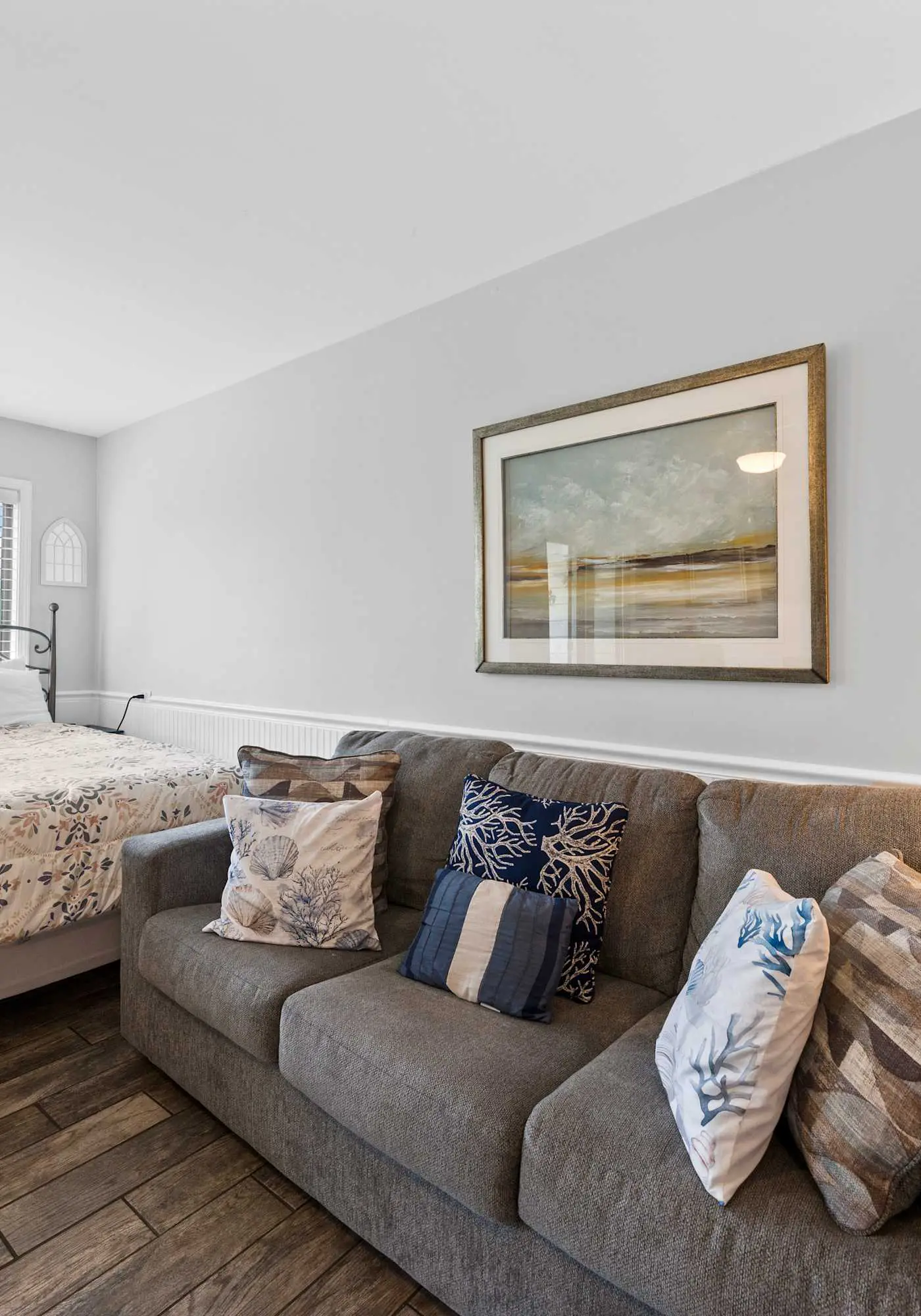Modern studio with pools, sports courts, a gym & easy beach access