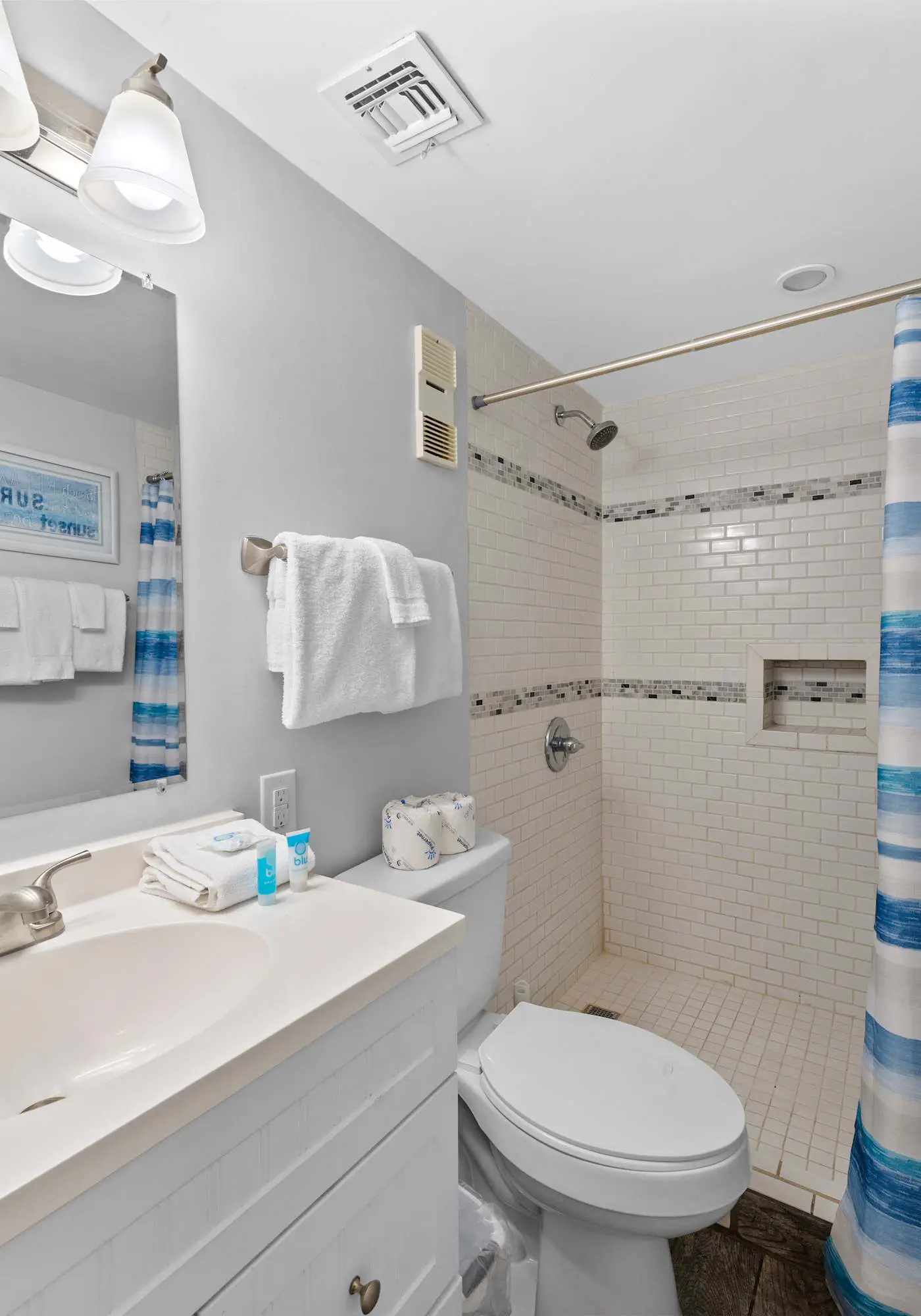 Modern studio with pools, sports courts, a gym & easy beach access