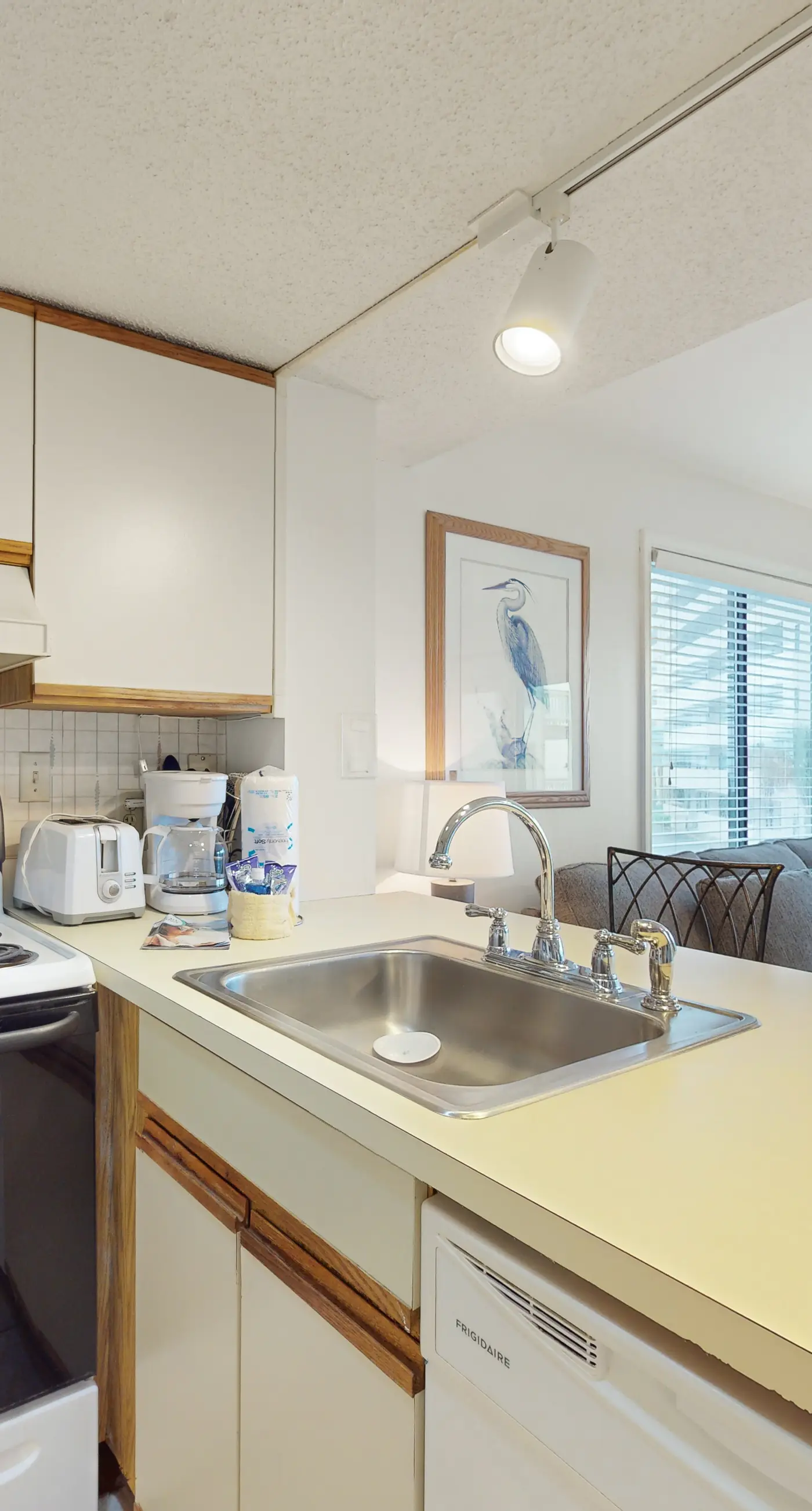 Waterfront condo with pool & hot tub