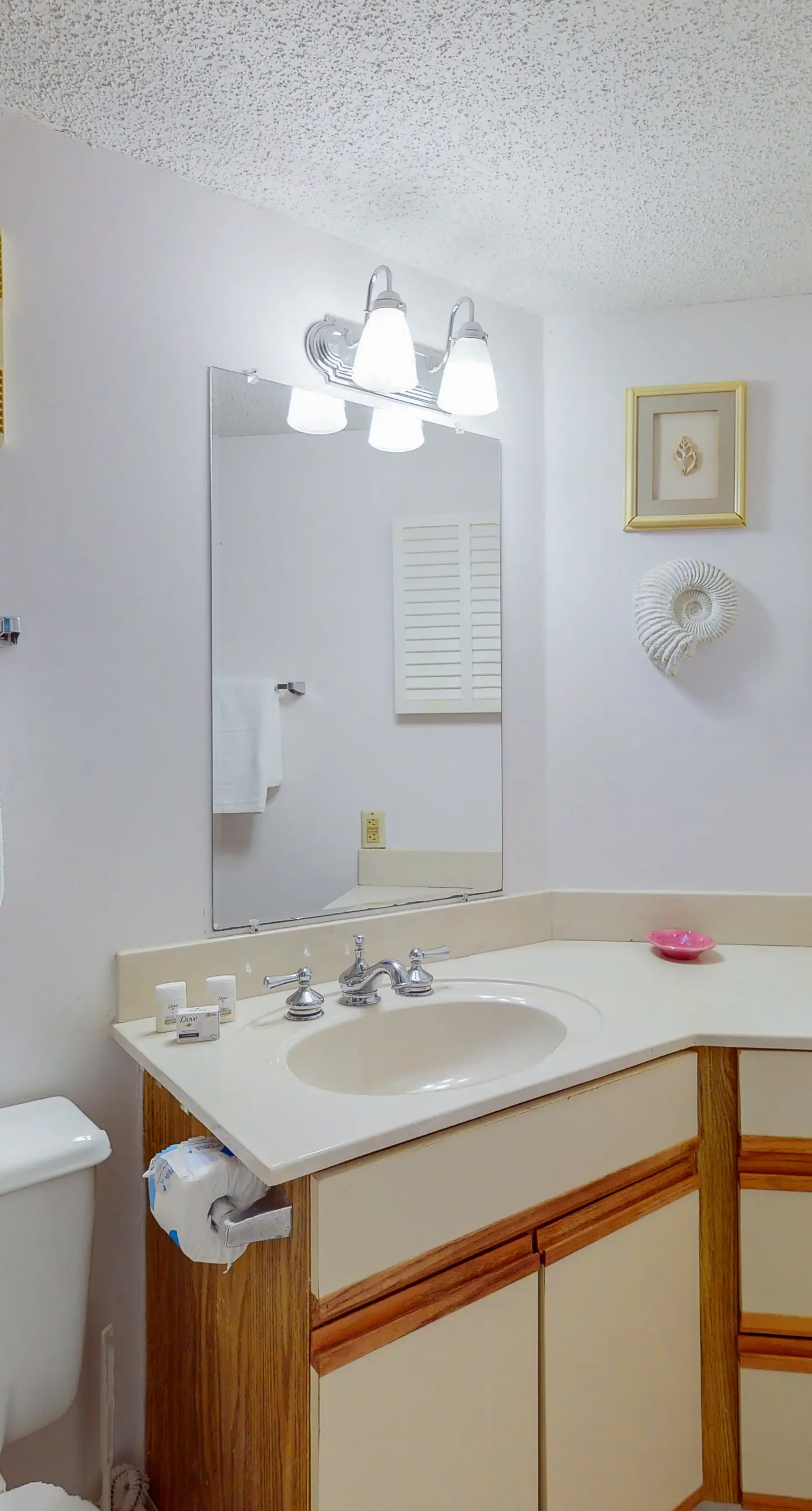 Waterfront condo with pool & hot tub