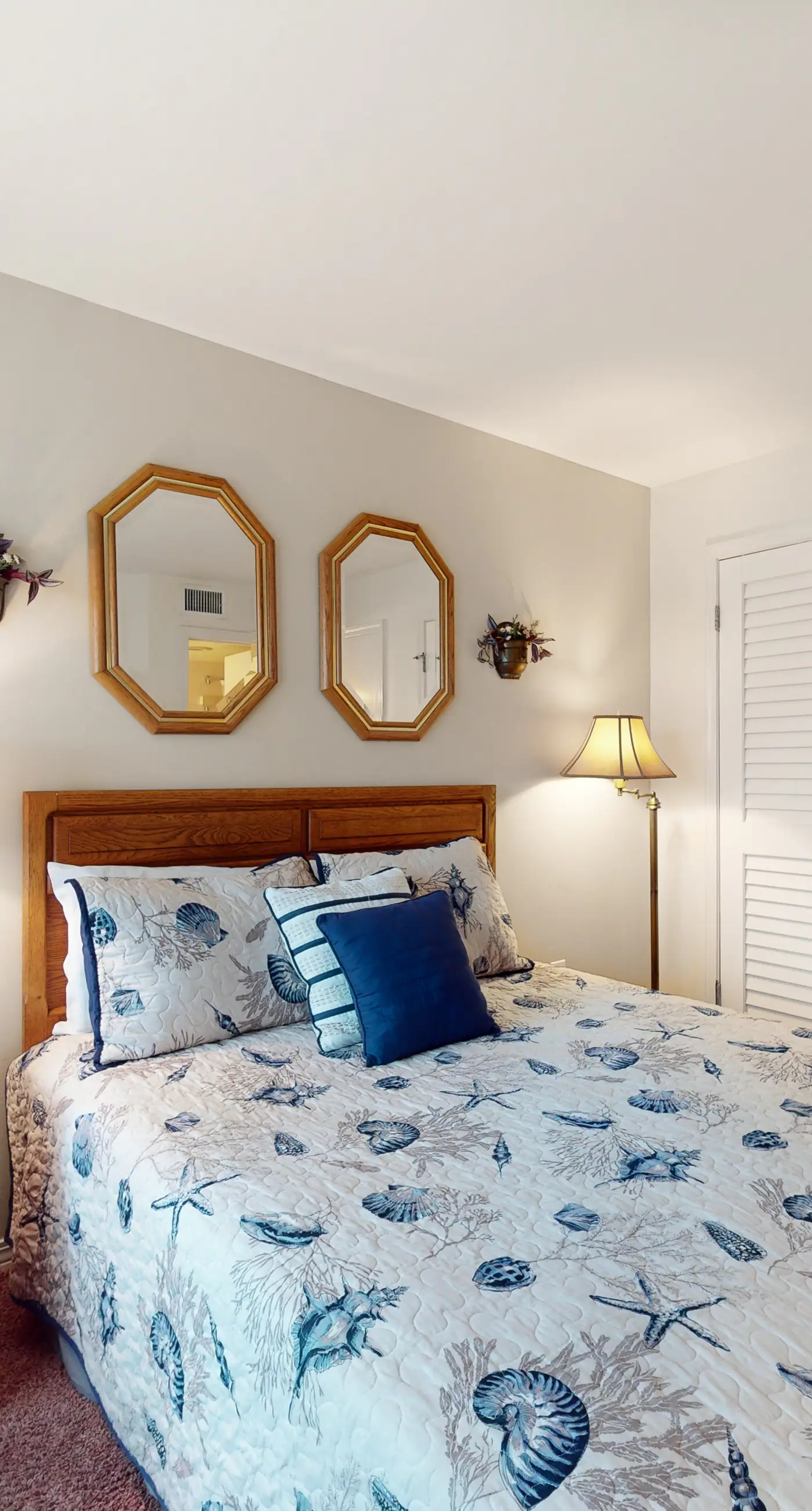 Waterfront condo with pool & hot tub