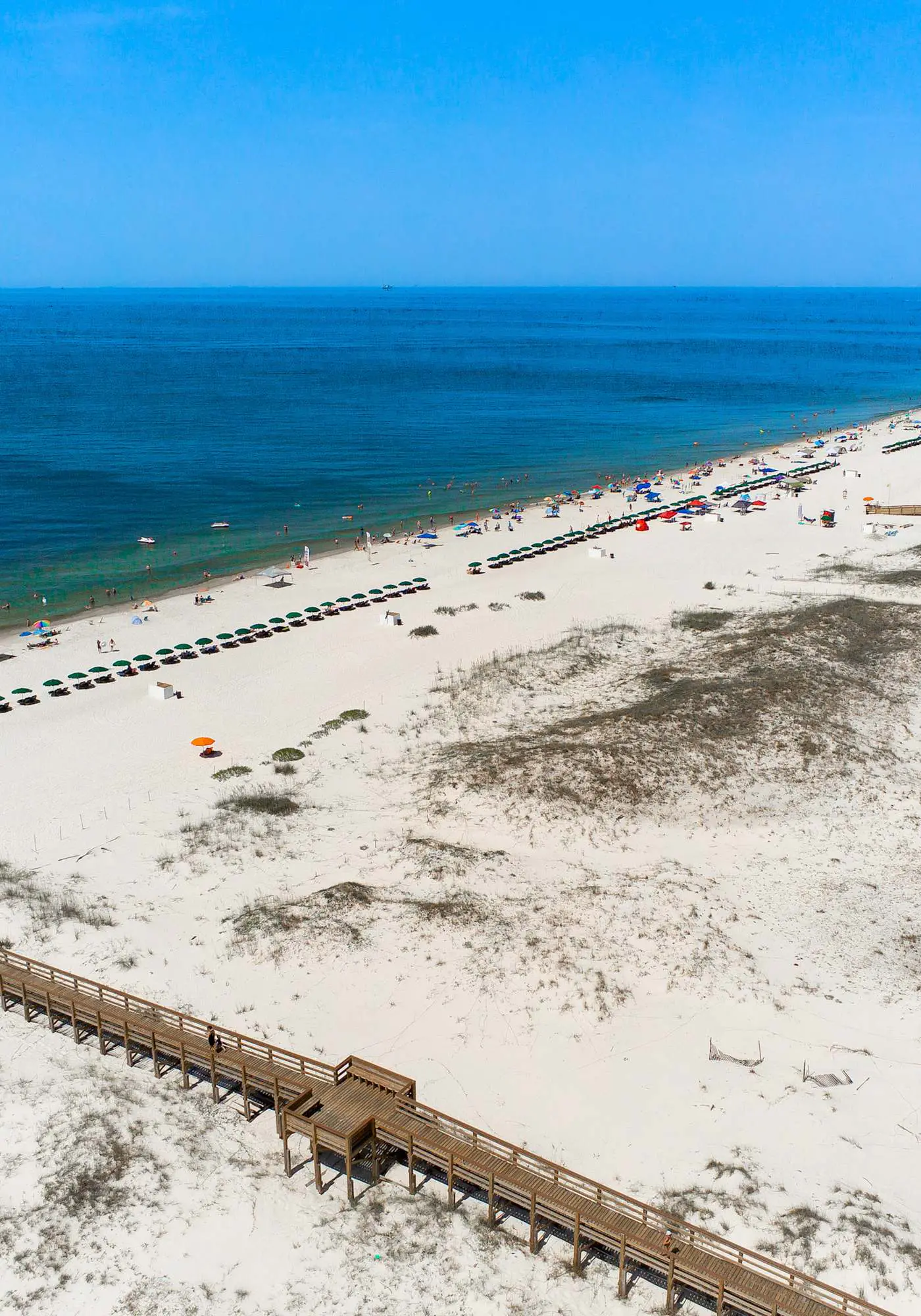 Beach-view retreat with shared gym, pool, and beach access
