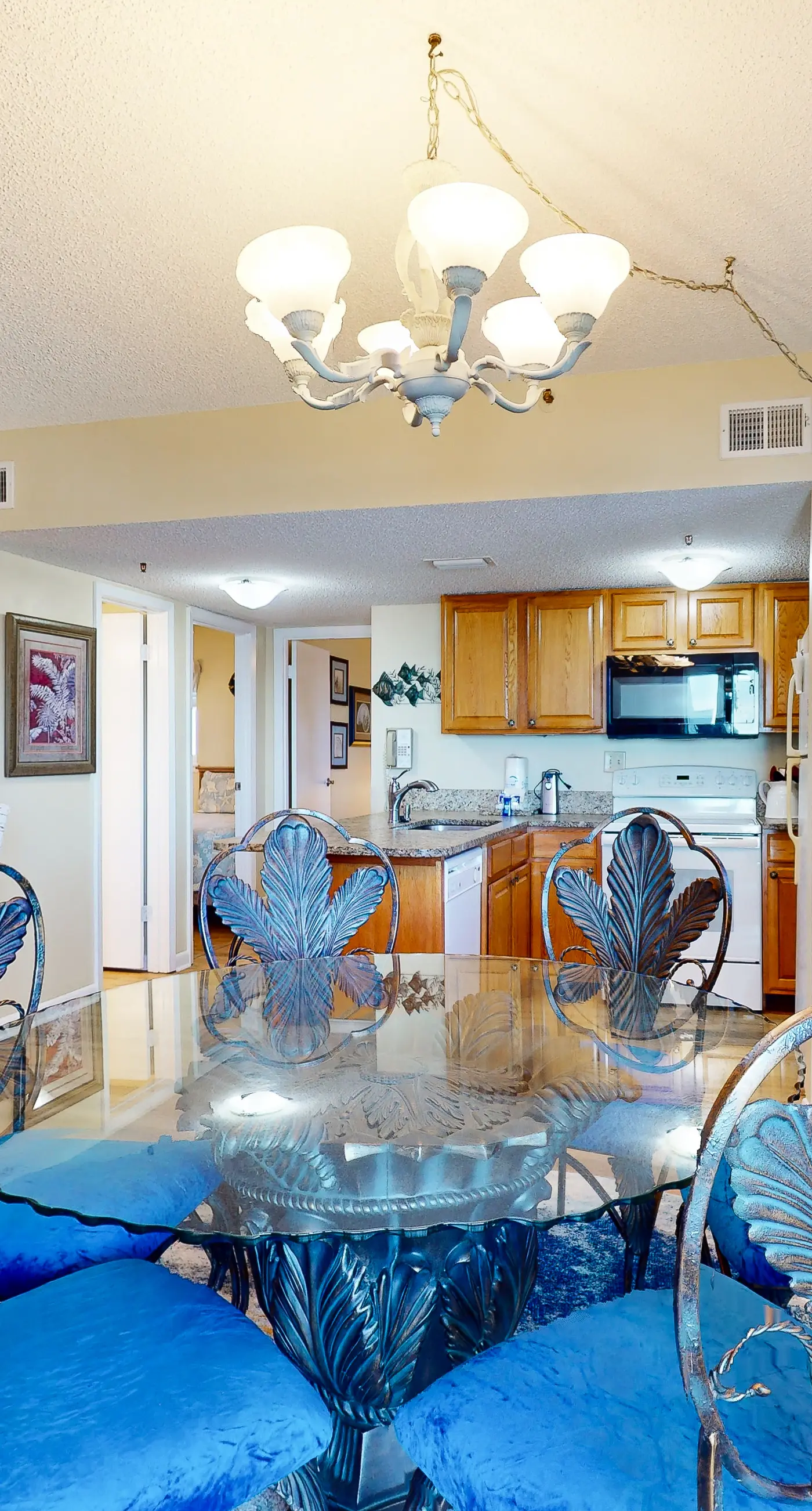 Plantation Dunes condo with Gulf views, pool, hot tubs & gym - walk to beach