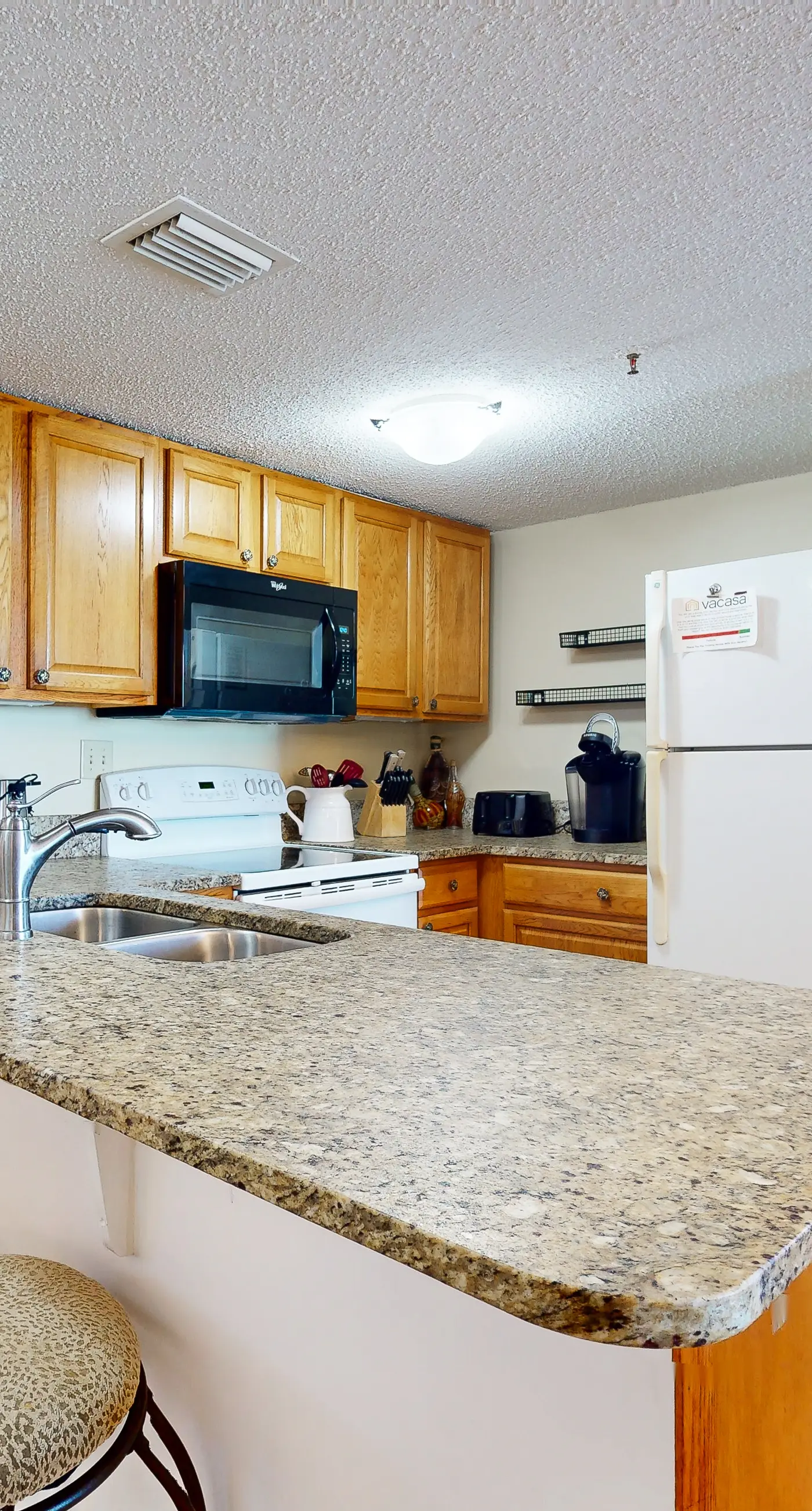 Plantation Dunes condo with Gulf views, pool, hot tubs & gym - walk to beach