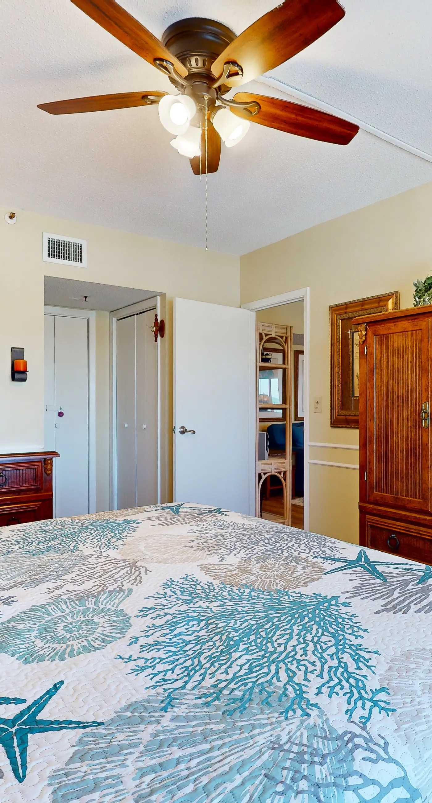 Plantation Dunes condo with Gulf views, pool, hot tubs & gym - walk to beach