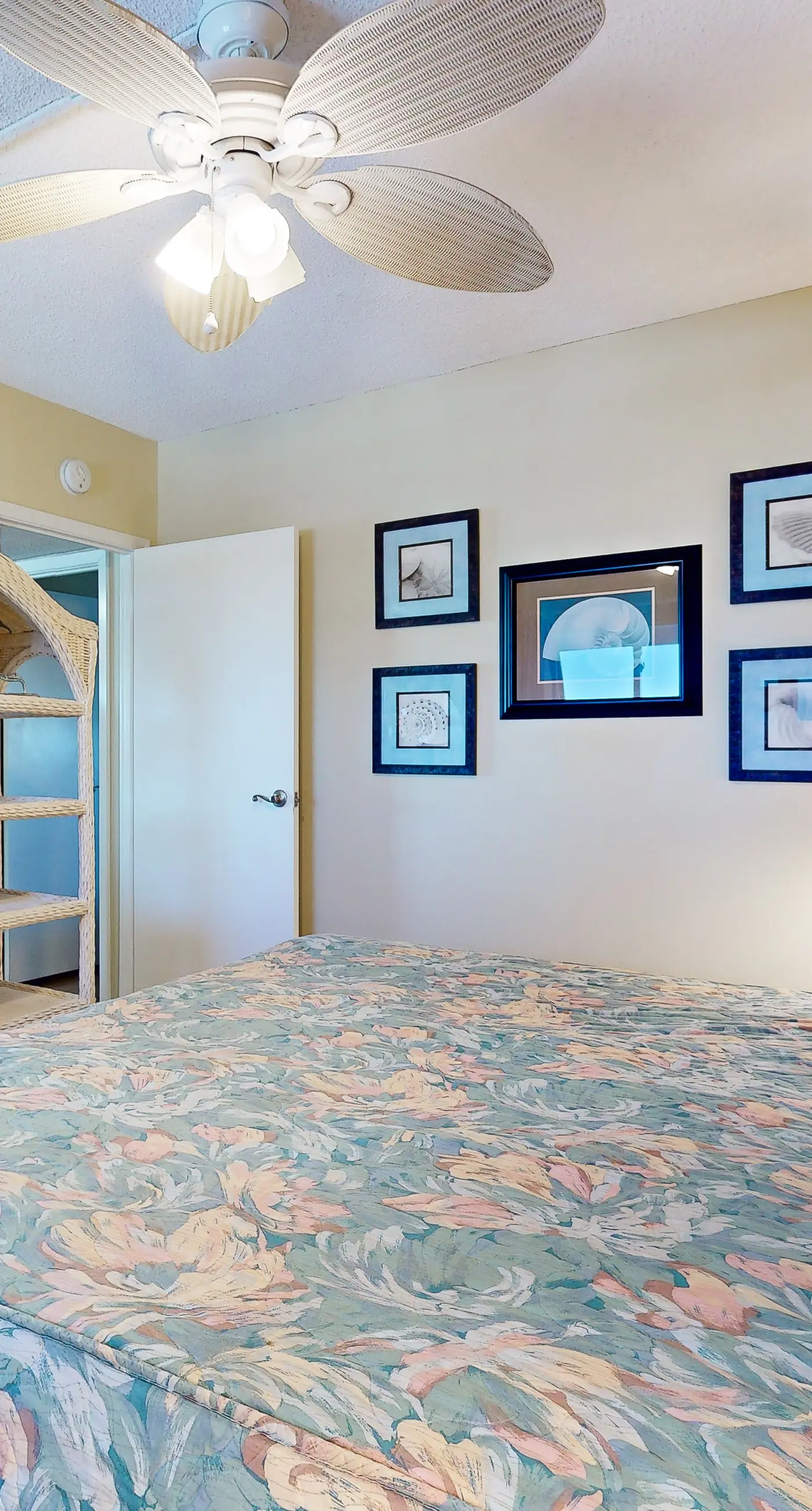Plantation Dunes condo with Gulf views, pool, hot tubs & gym - walk to beach