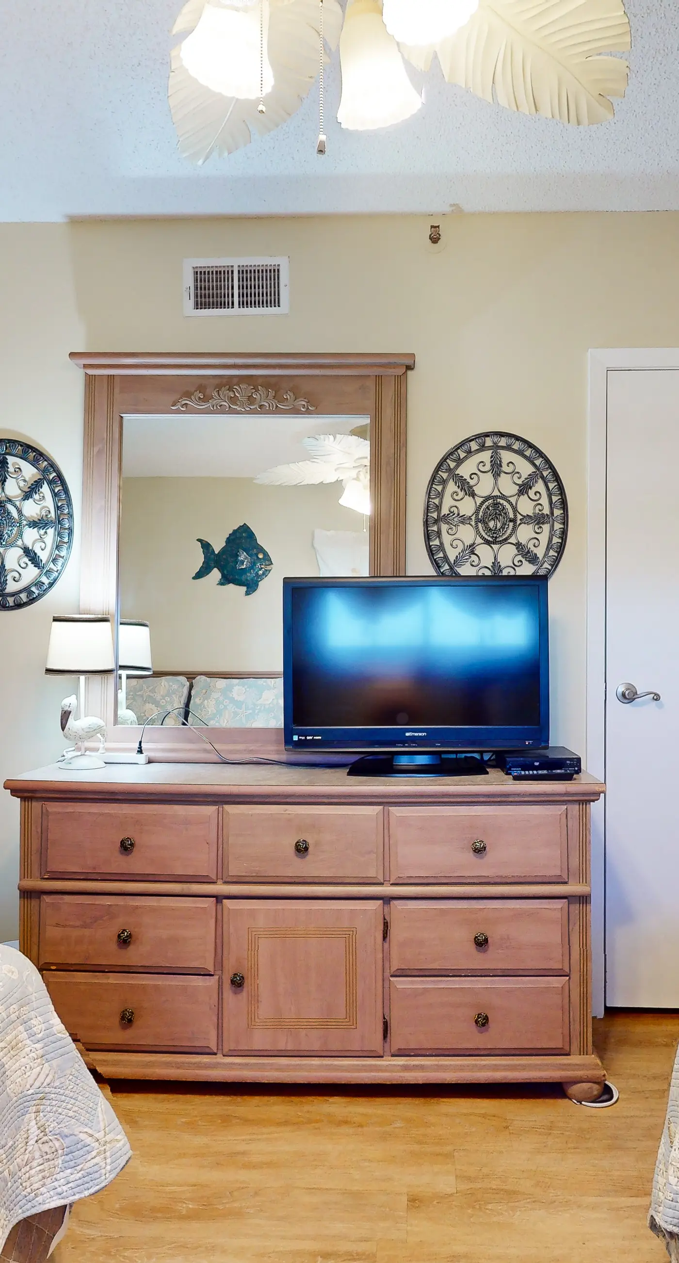 Plantation Dunes condo with Gulf views, pool, hot tubs & gym - walk to beach