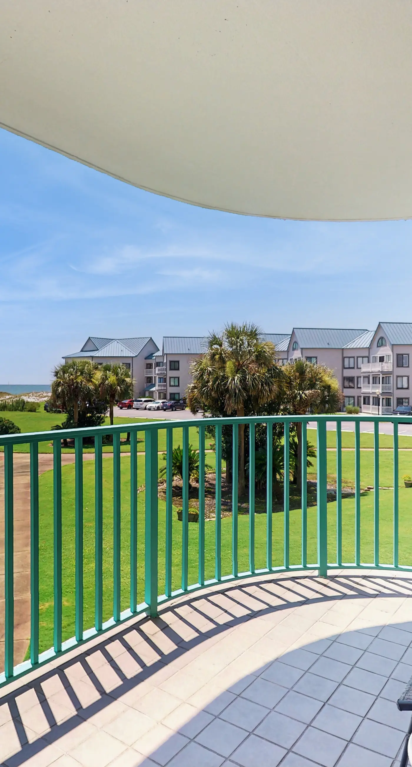 Waterfront condo with shared pool & hot tub - near beach at Plantation Palms