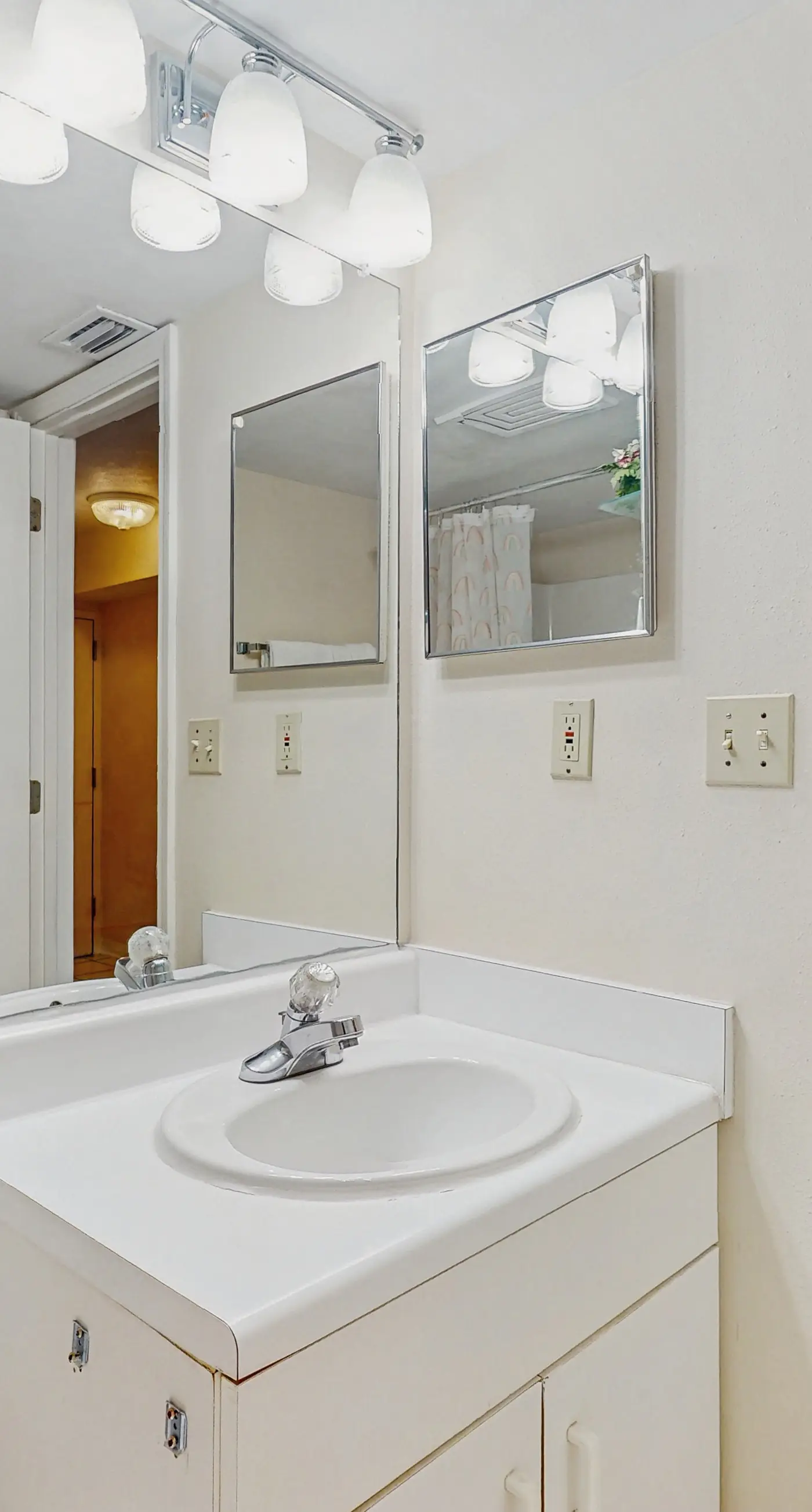 Waterfront condo with shared pool & hot tub - near beach at Plantation Palms