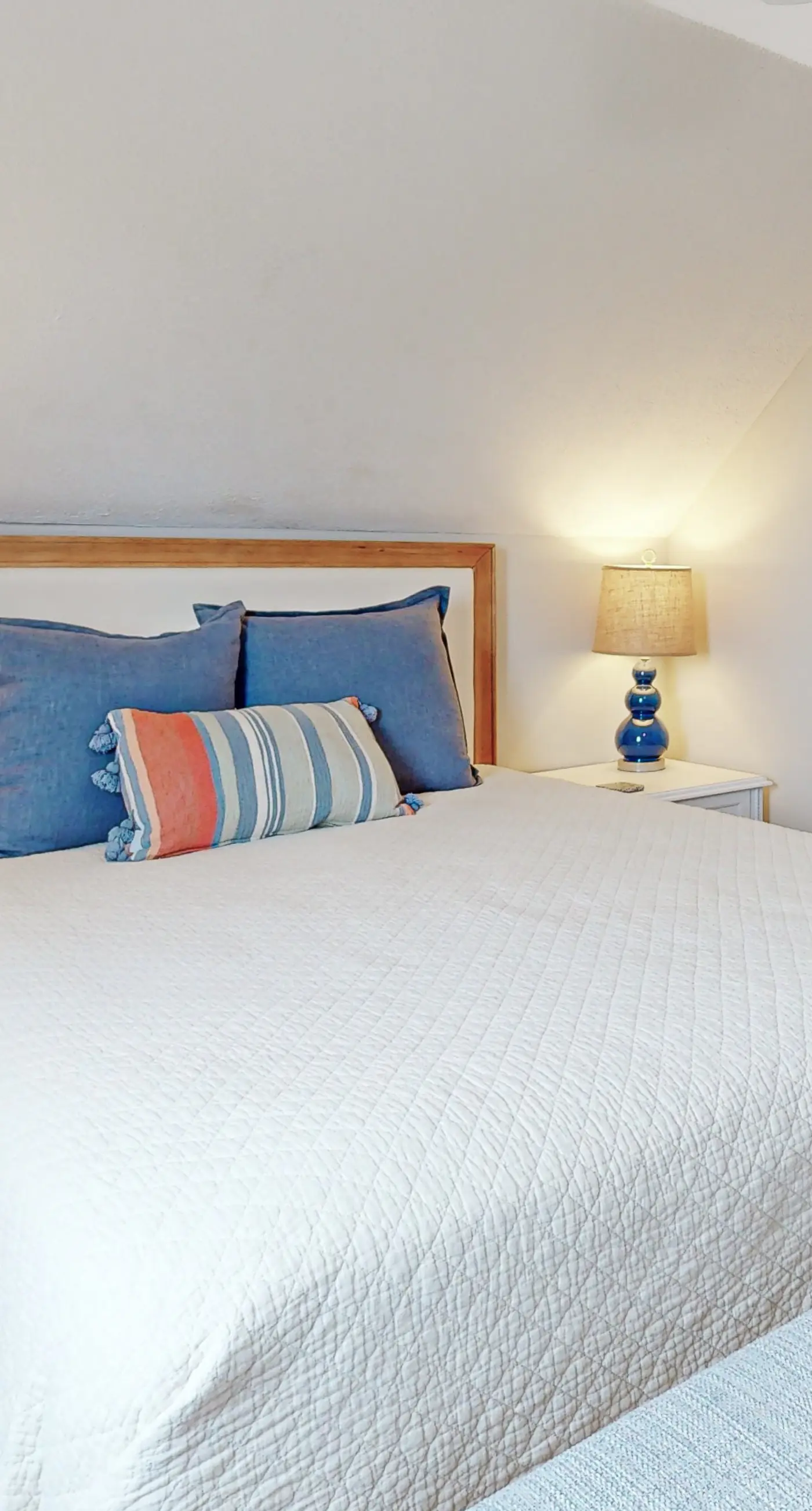 Dreamy, dog-friendly, coastal retreat with screened porch - walk to the beach