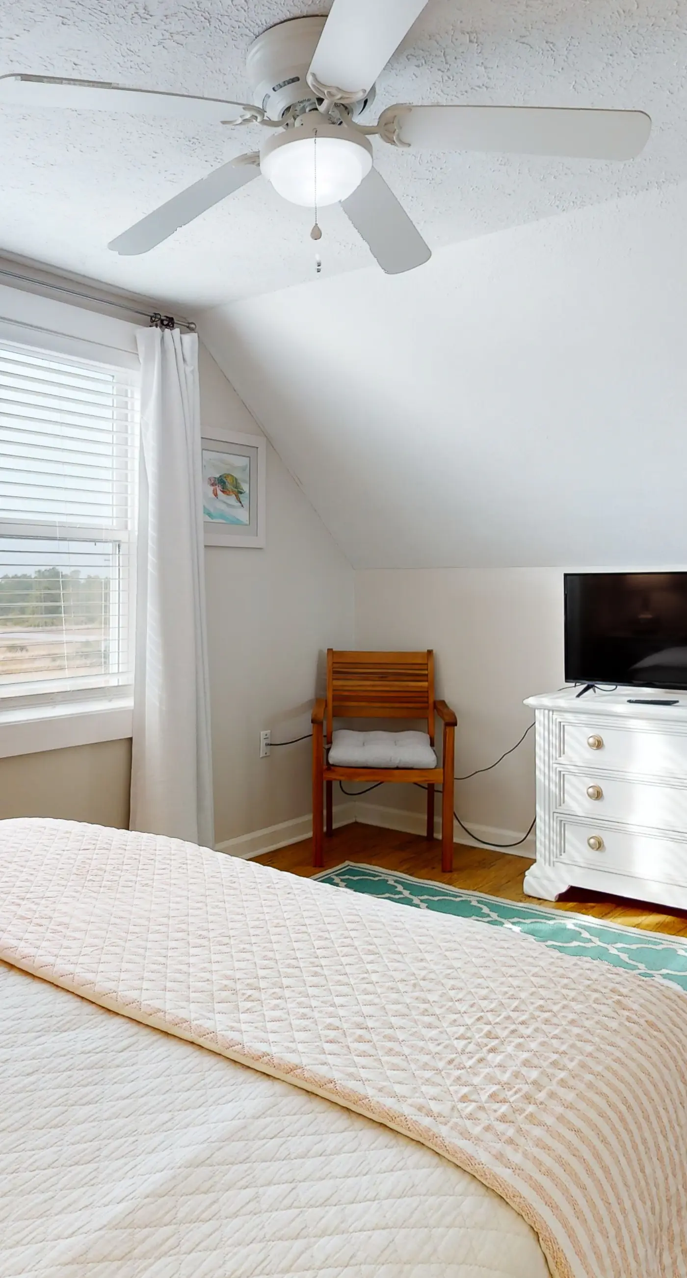 Dreamy, dog-friendly, coastal retreat with screened porch - walk to the beach