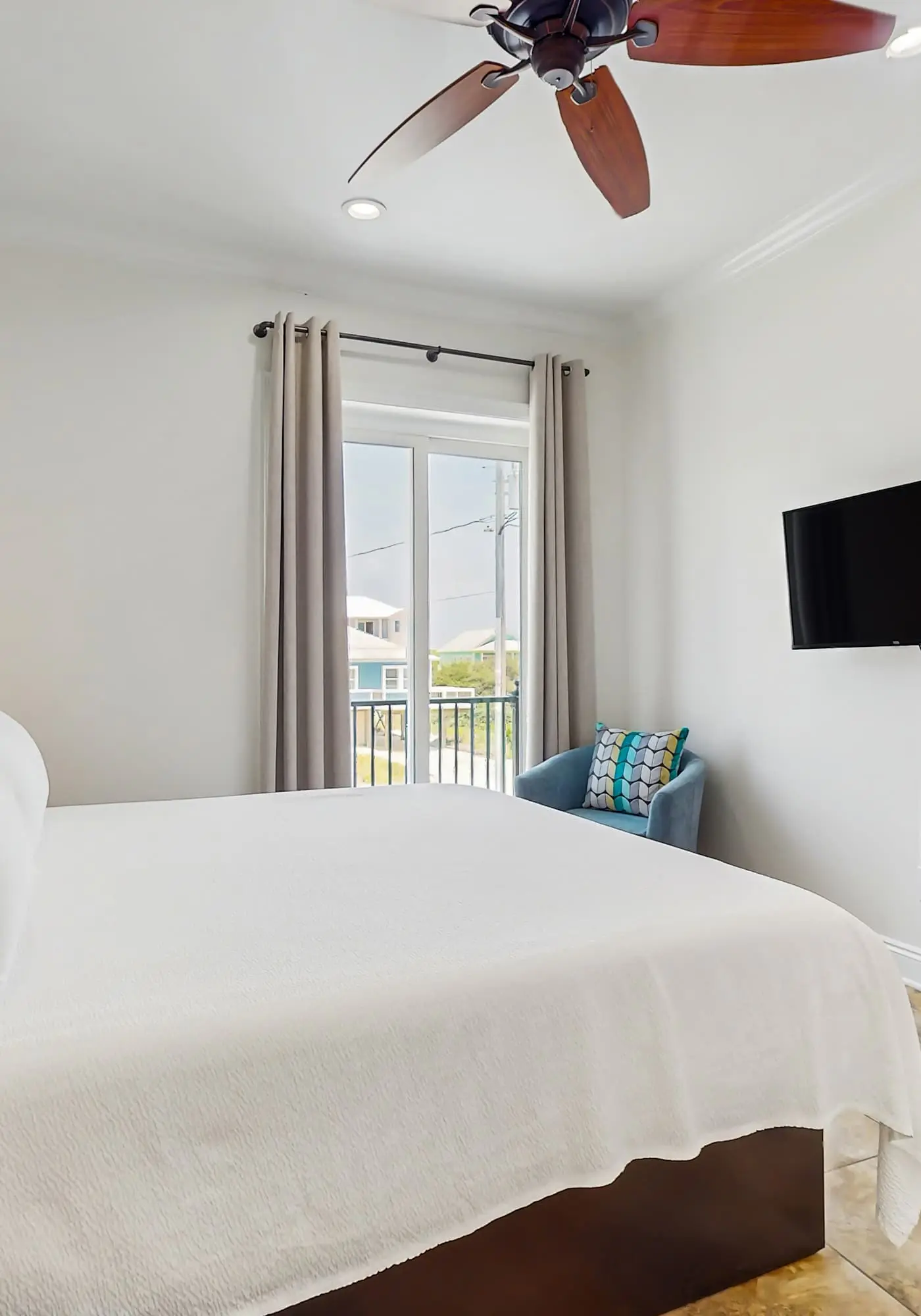 Luxury Beachfront Estate in Fort Morgan | Private Pools, Elevators and Wedding-Friendly