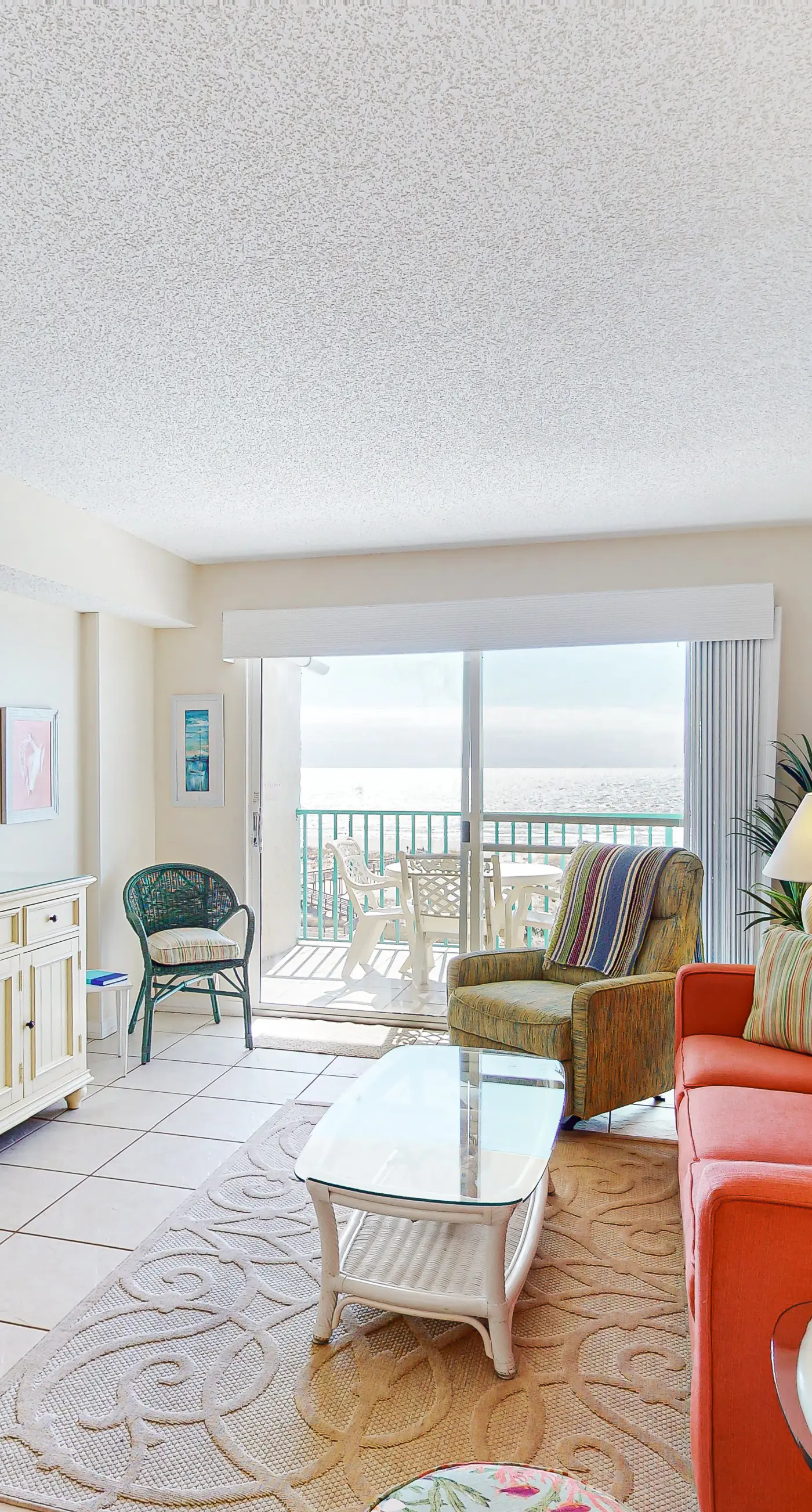Condo with Gulf-facing balcony, shared pool, hot tub, gym