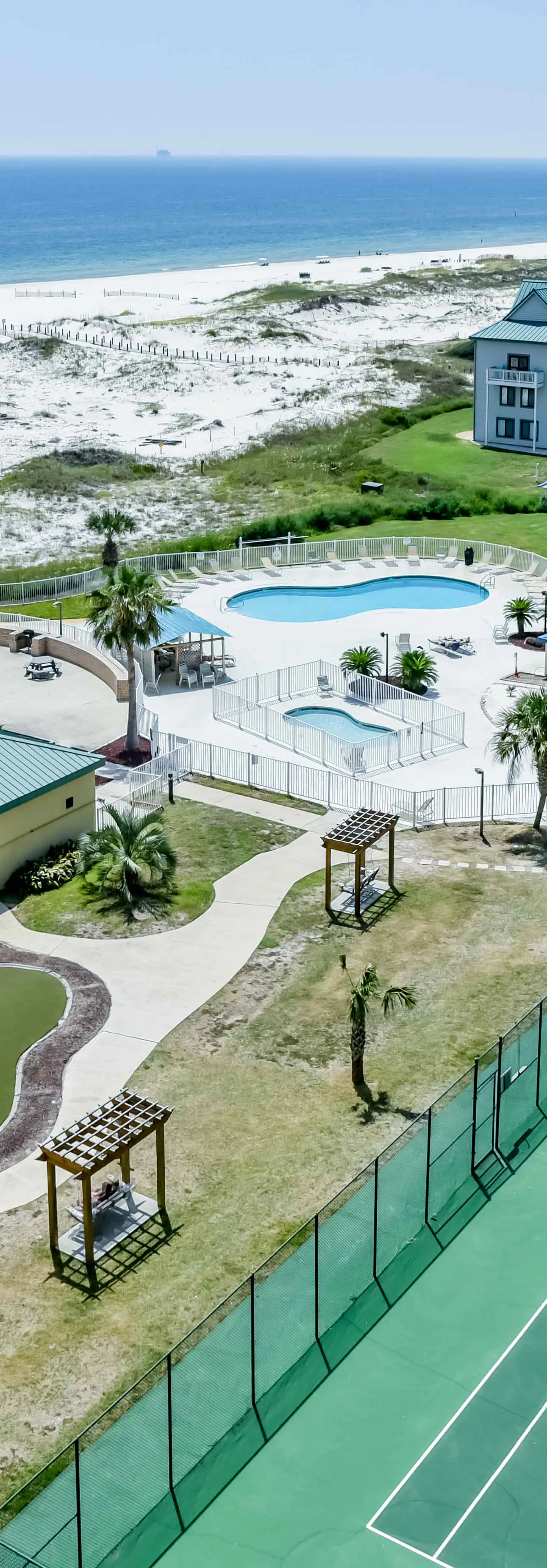 Condo with Gulf-facing balcony, shared pool, hot tub, gym