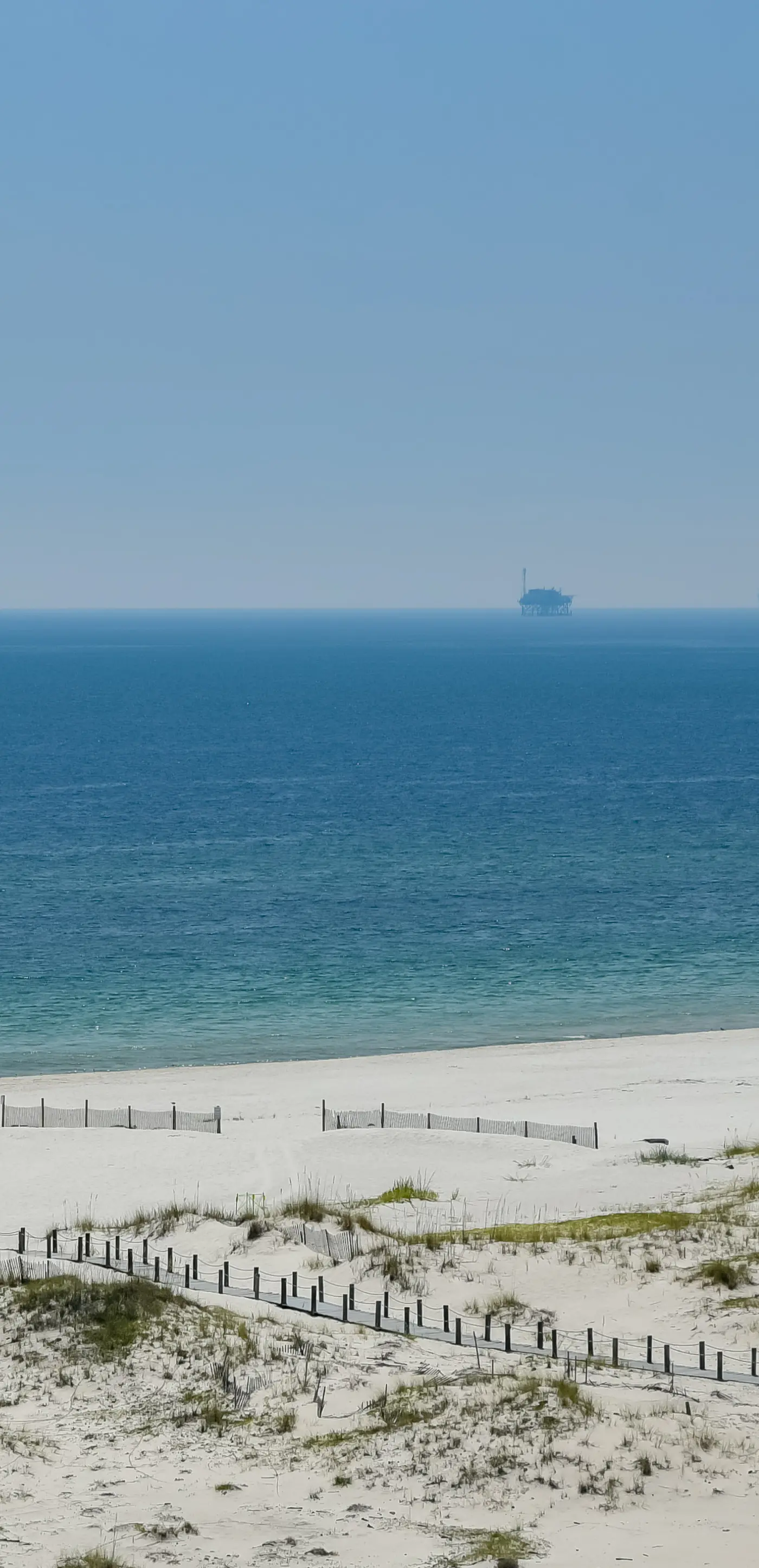 Condo with Gulf-facing balcony, shared pool, hot tub, gym