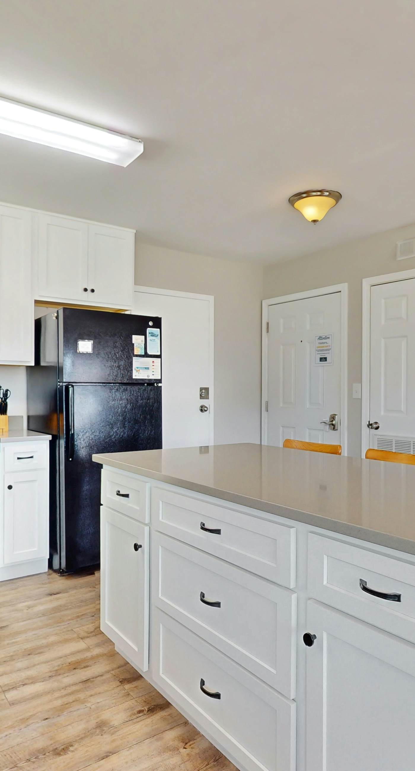 Gulf view duplex with multi-level balcony, hot tub