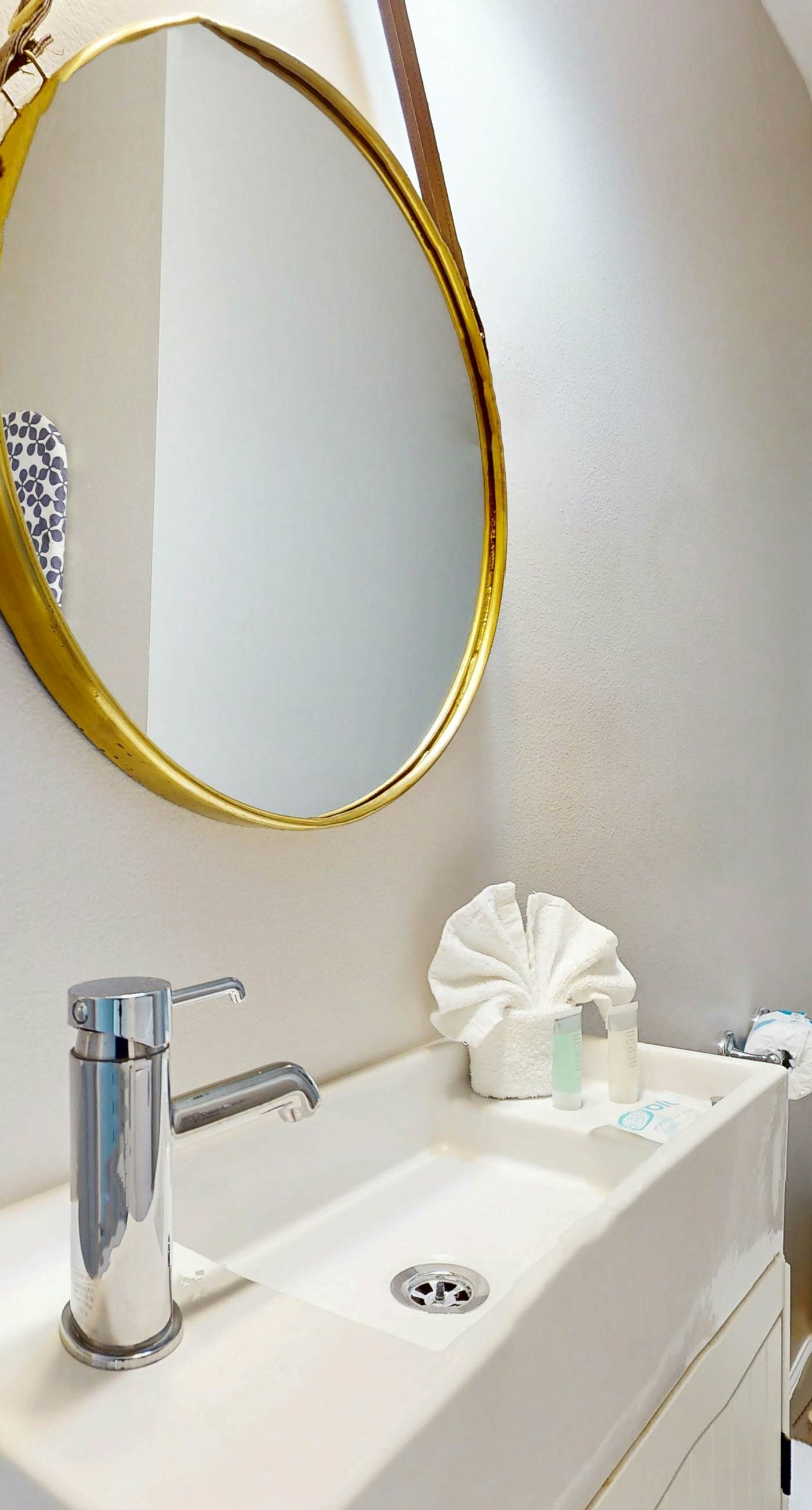 Gulf view duplex with multi-level balcony, hot tub