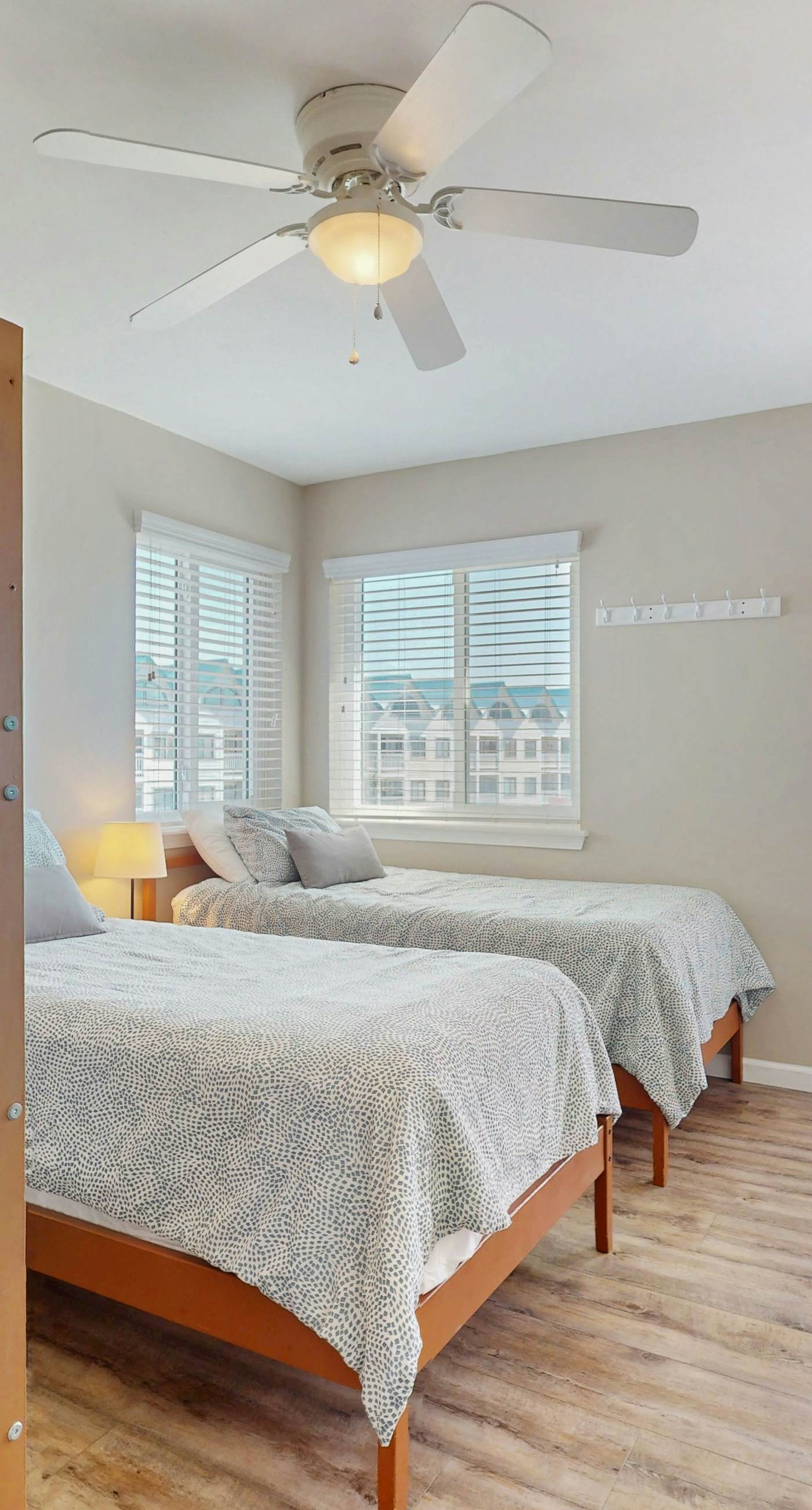 Gulf view duplex with multi-level balcony, hot tub