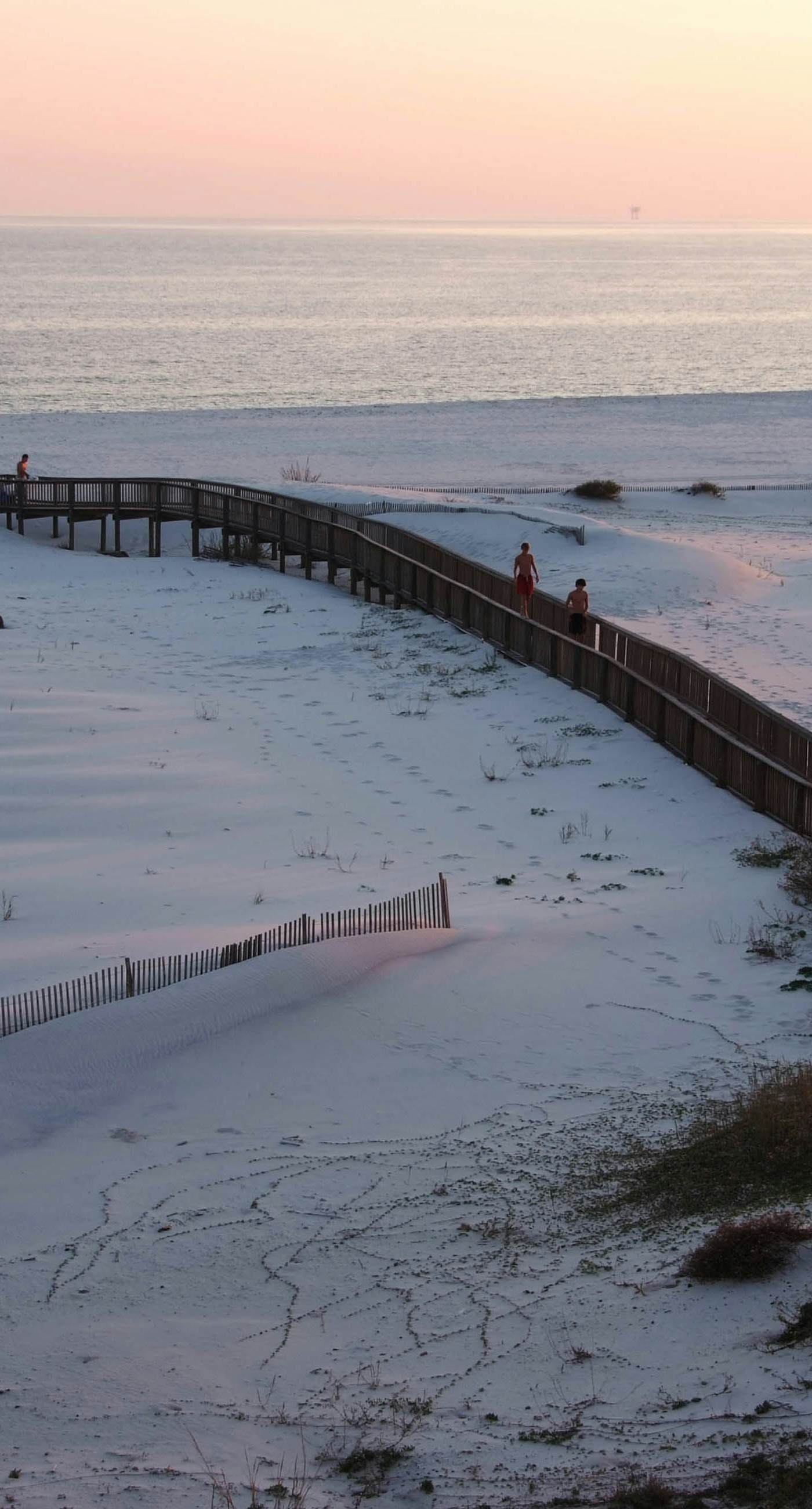 Gulf view duplex with multi-level balcony, hot tub
