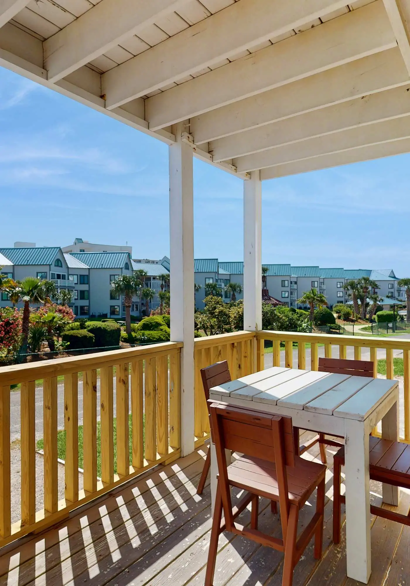 Gulf view duplex with multi-level balcony, hot tub