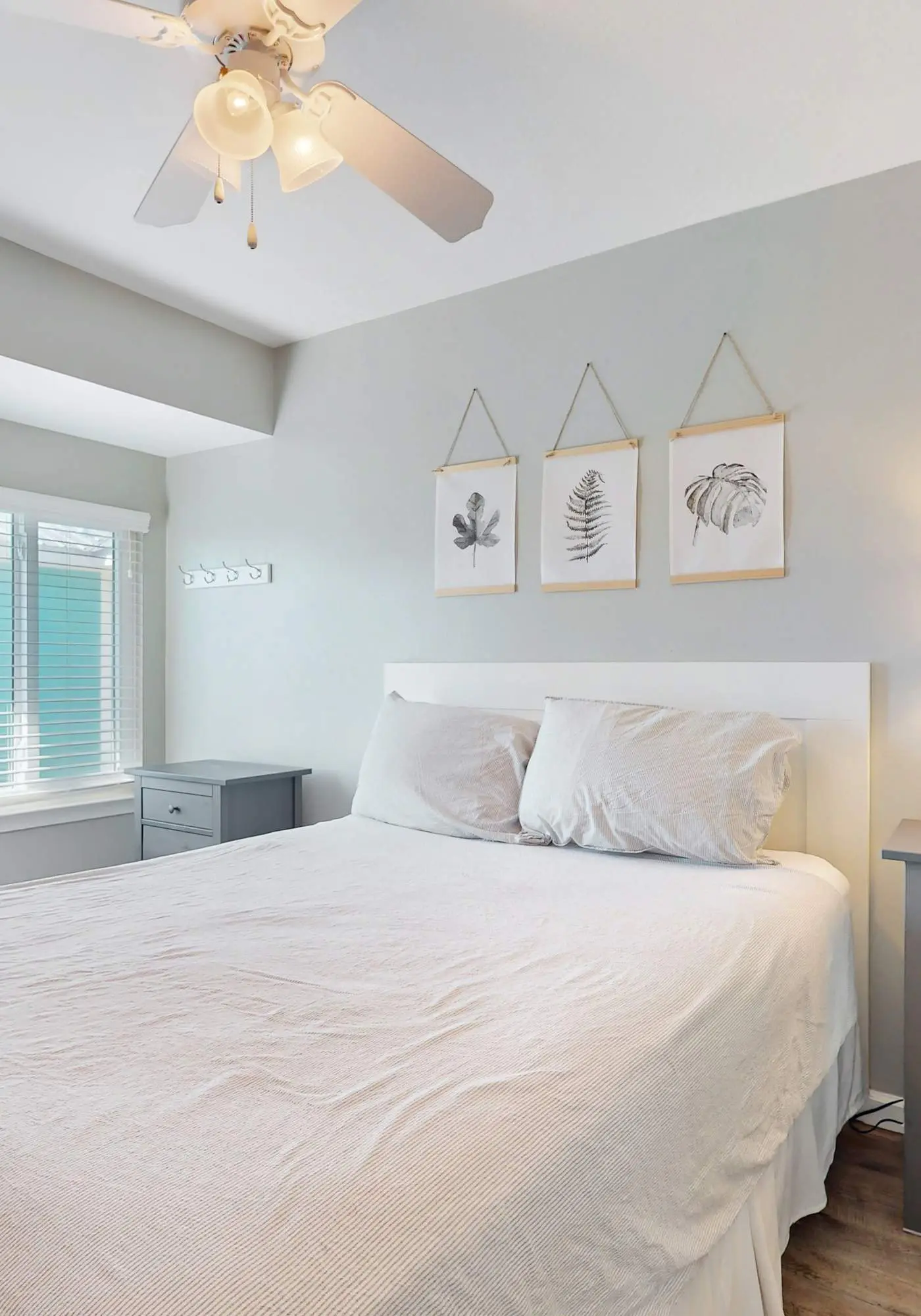 Gulf view duplex with multi-level balcony, hot tub