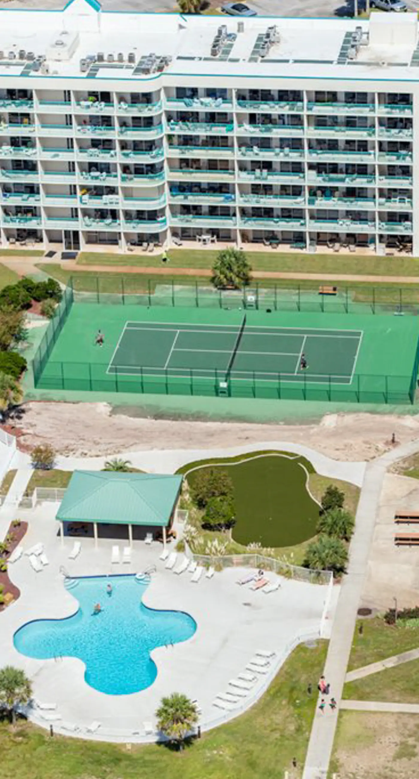 5th-floor beach Gulf-front condo with balcony, great views, & pool access