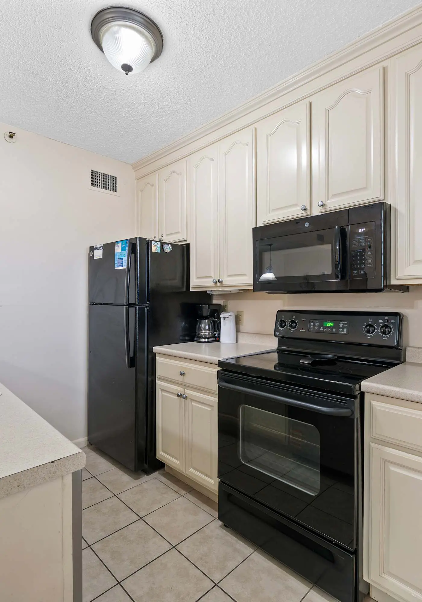 5th-floor beach Gulf-front condo with balcony, great views, & pool access