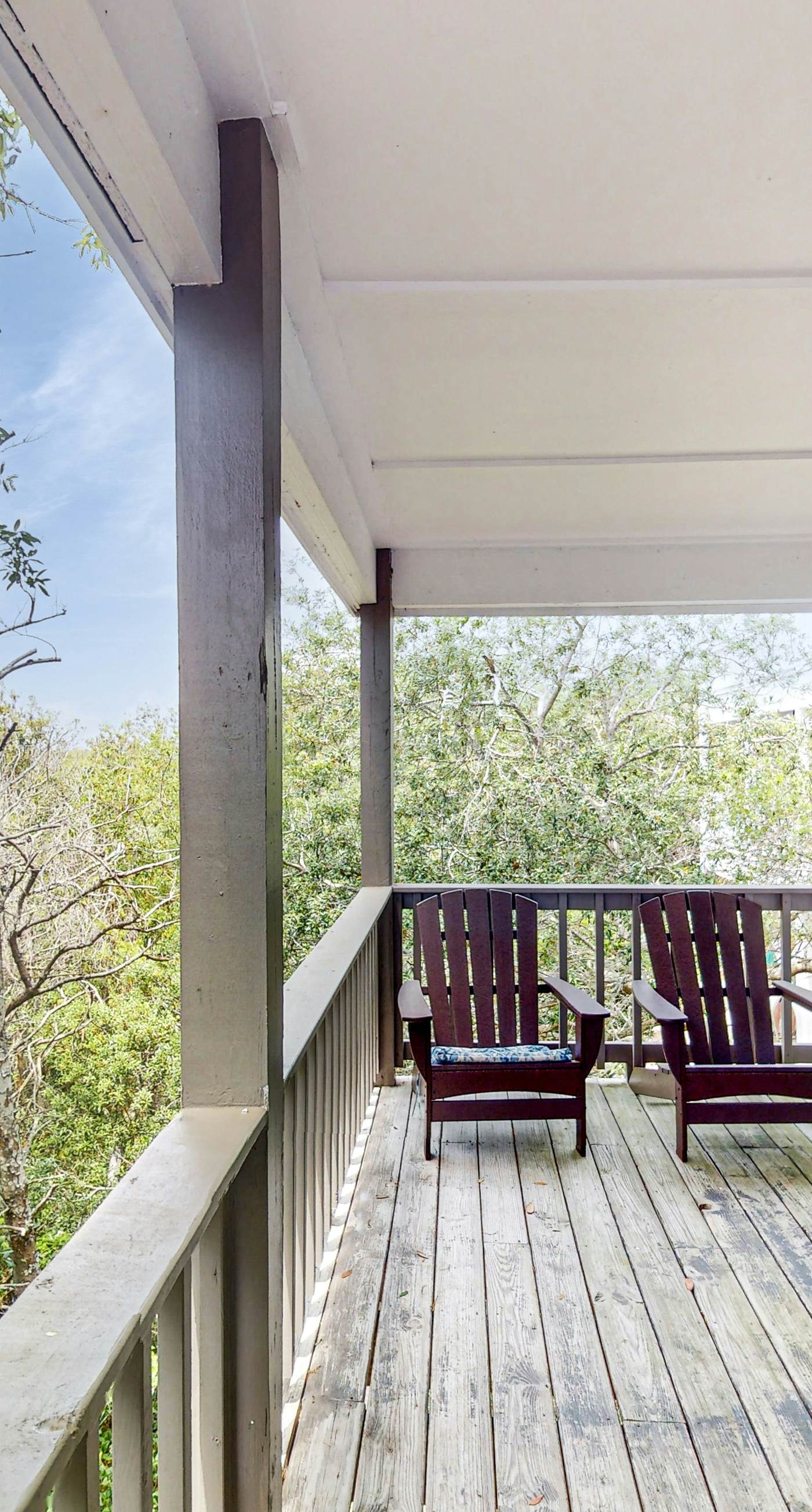 Gulf view home with two-level deck, beach access & shared pools, hot tub, gym