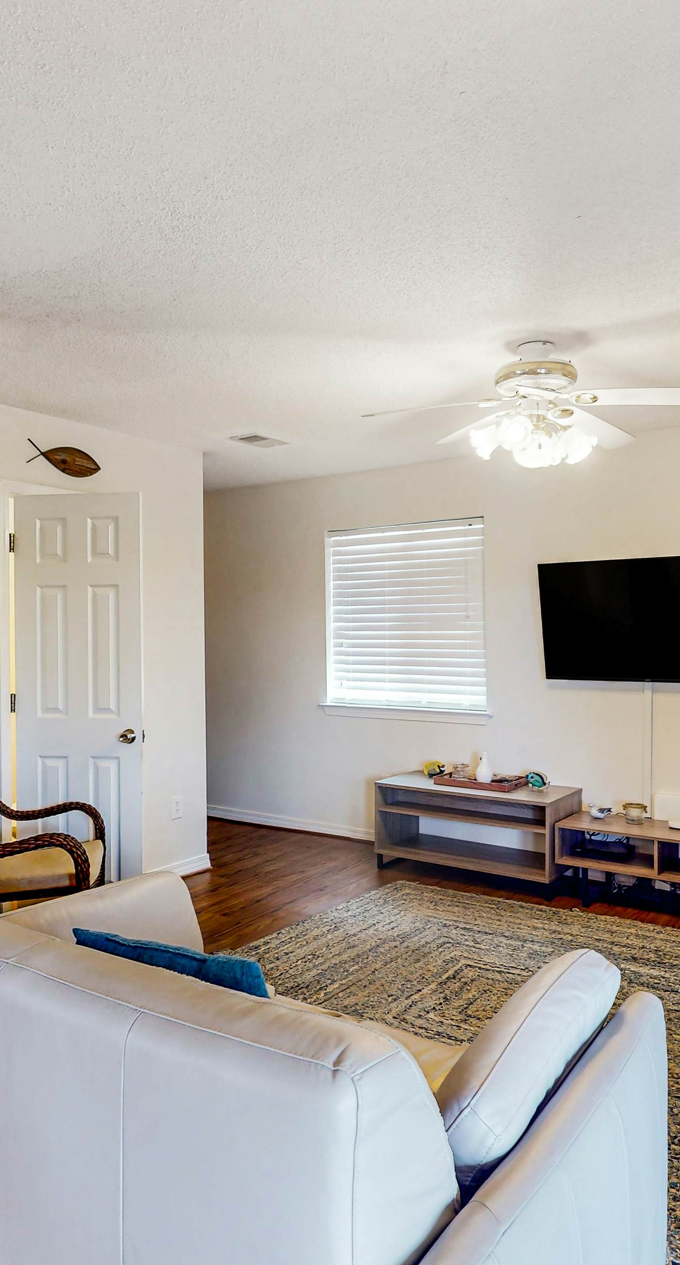 Gulf view home with two-level deck, beach access & shared pools, hot tub, gym