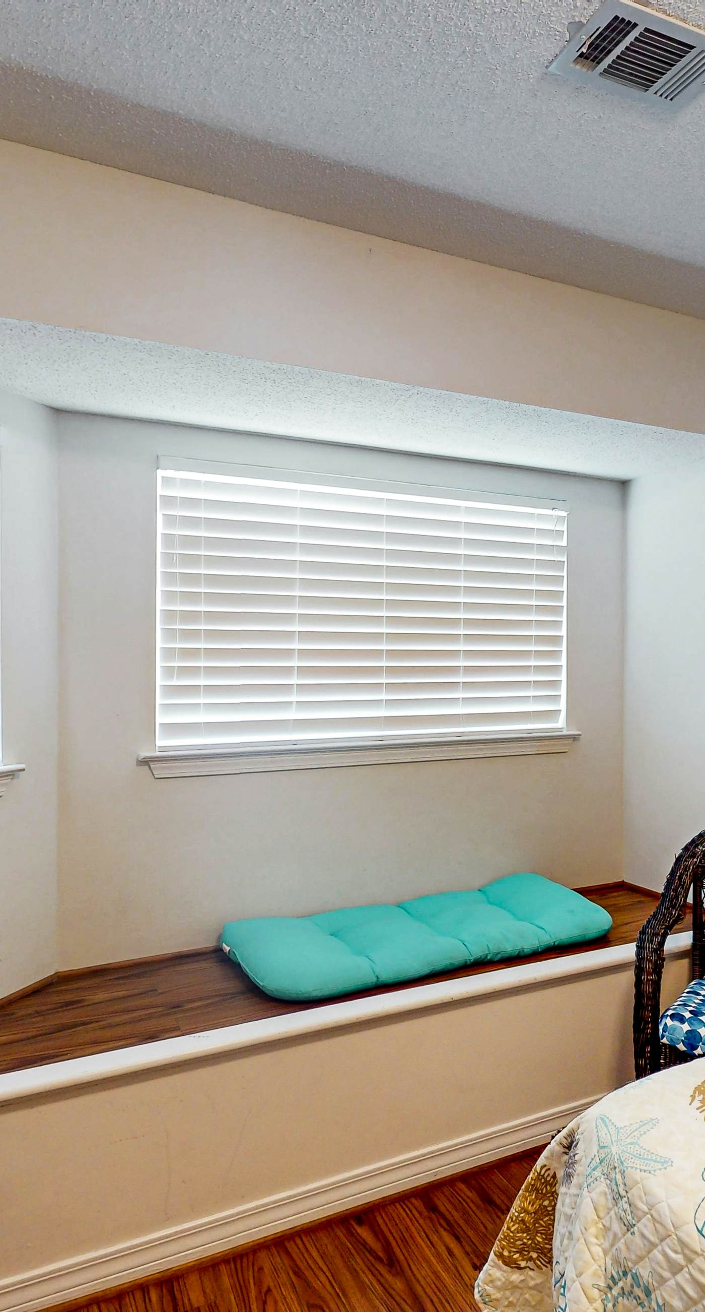 Gulf view home with two-level deck, beach access & shared pools, hot tub, gym