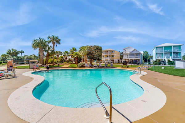 Gulf-view condo near Kiva Dunes with pool, hot tub, & gym - snowbird's delight