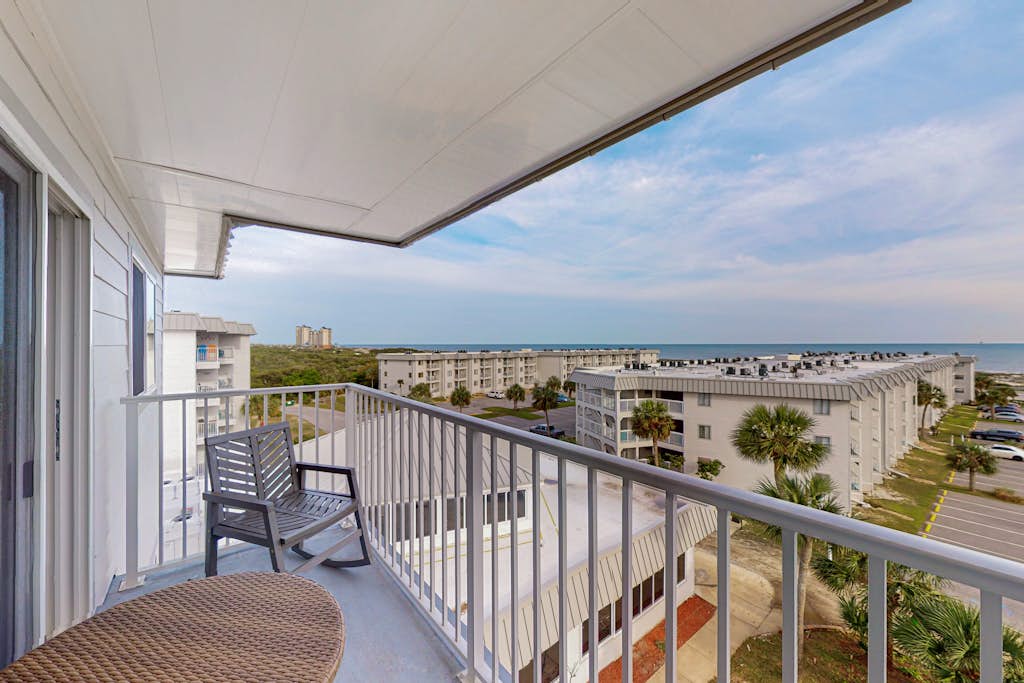 Gulf-view condo near Kiva Dunes with pool, hot tub, & gym - snowbird's delight