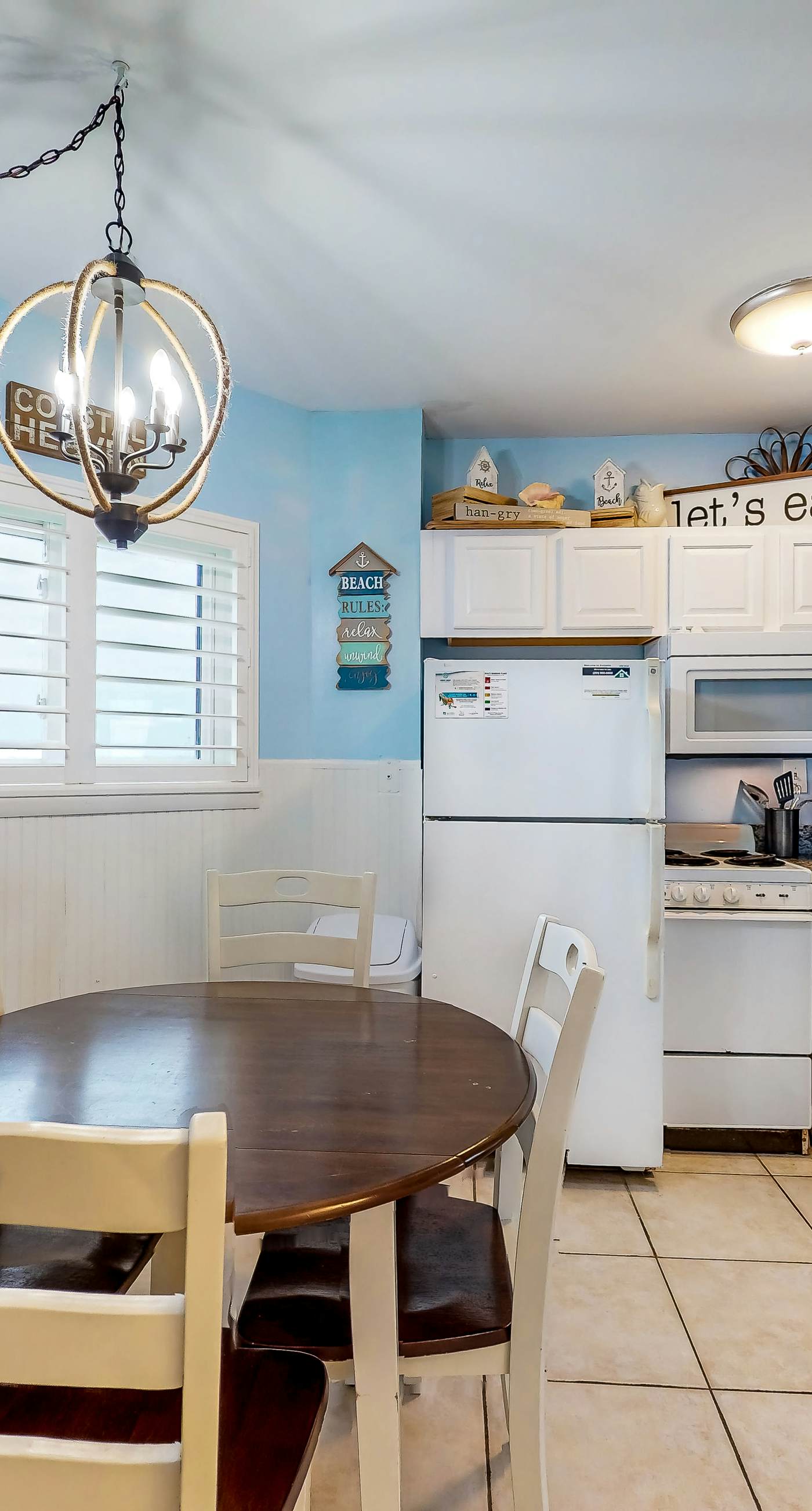 Adorable Beach Condo W/ Shared Pool, Gulf Views, Private Balcony & WiFi