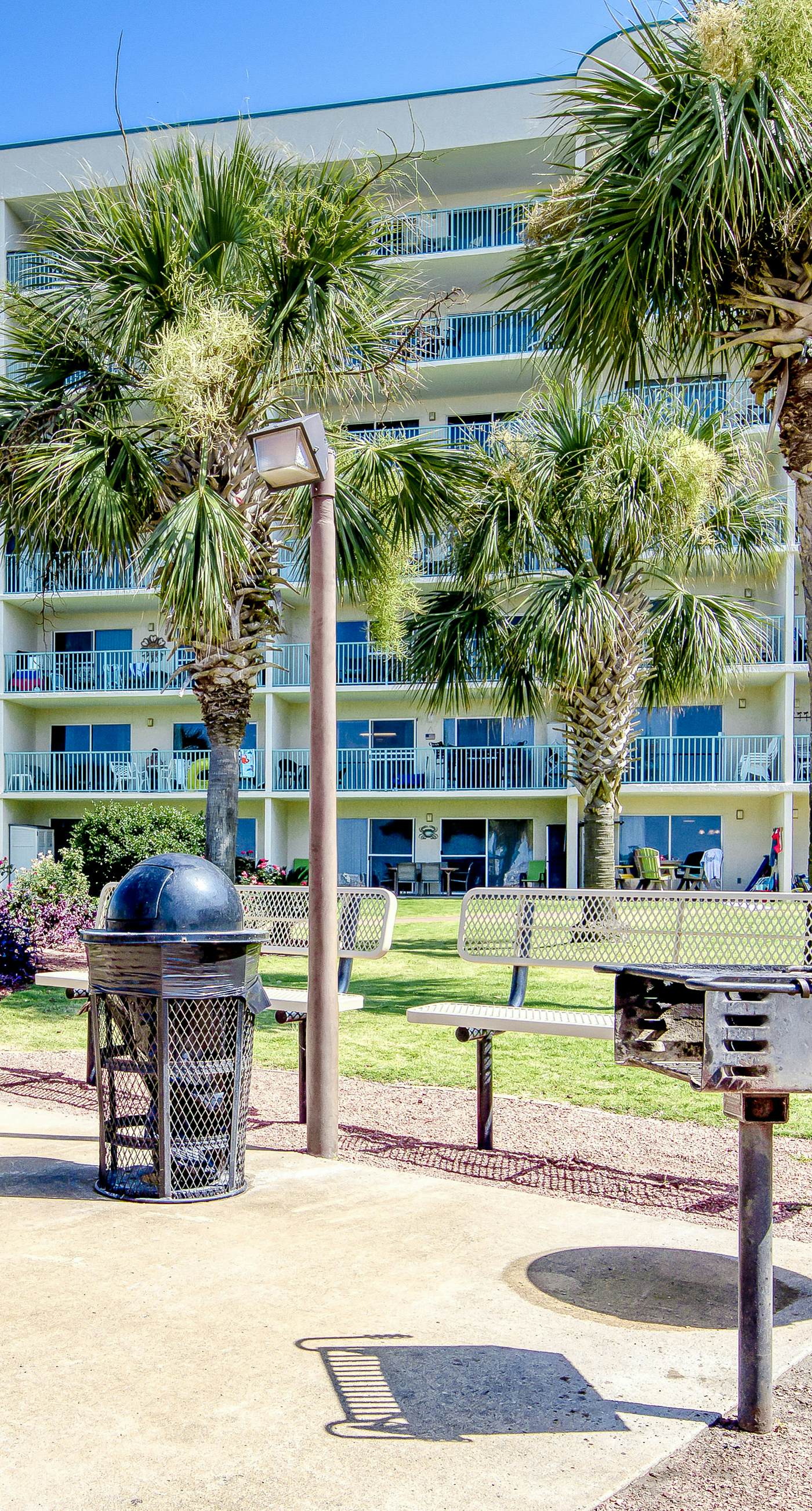 Adorable Beach Condo W/ Shared Pool, Gulf Views, Private Balcony & WiFi
