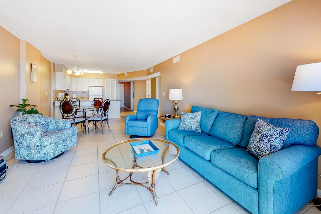 Sixth-Floor, Gulf View Condo w Balcony, WiFi & Resort Pools Hot Tubs Tennis