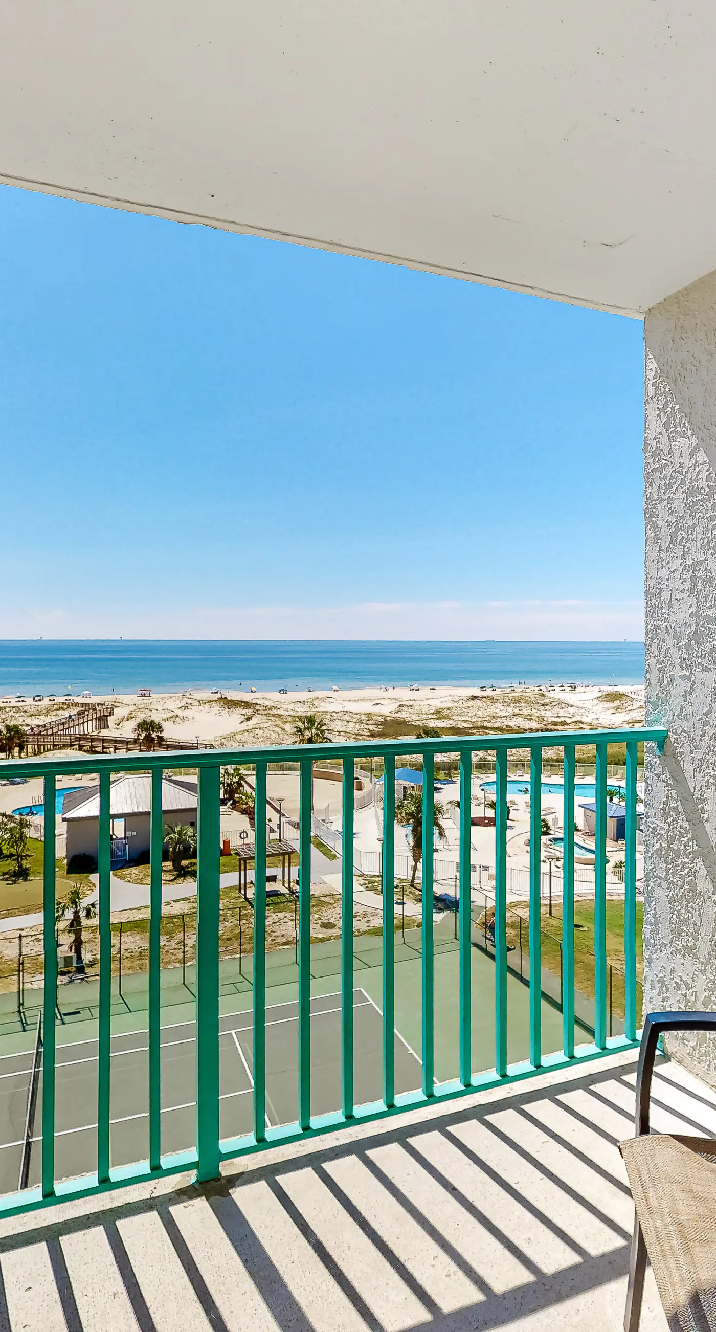 Sixth-Floor, Gulf View Condo w Balcony, WiFi & Resort Pools Hot Tubs Tennis