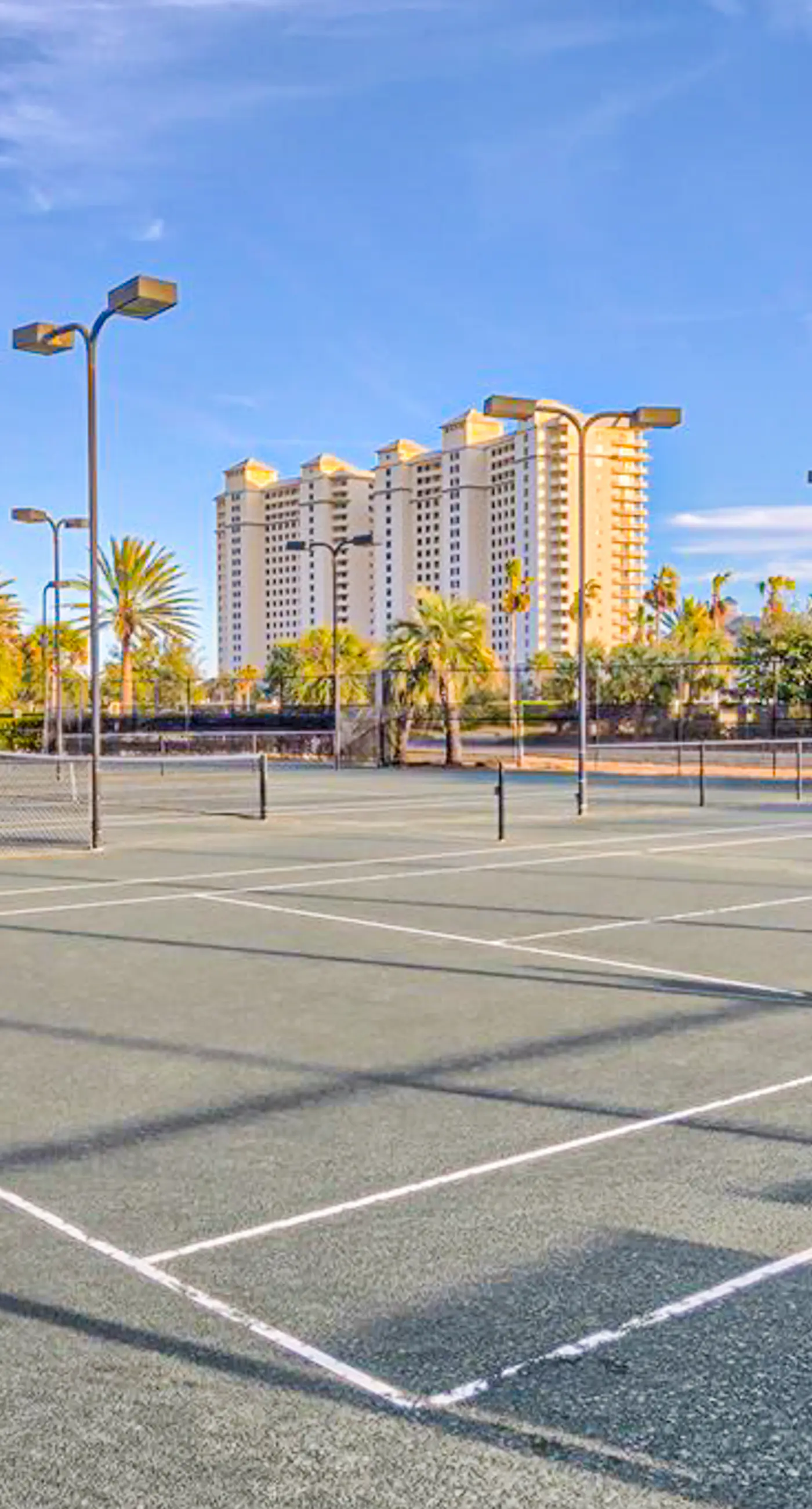 Gulffront Condo W Furnished Deck, Beach Access, Fast WiFi & Shared Pool Hot Tub