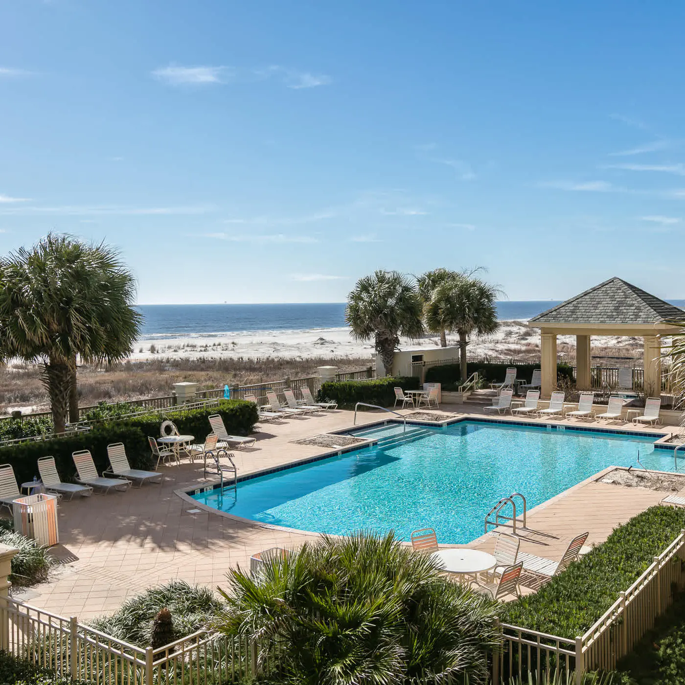 11th Floor, Bayfront Condo w Amazing Views plus Shared Pools, Tennis, & Gym