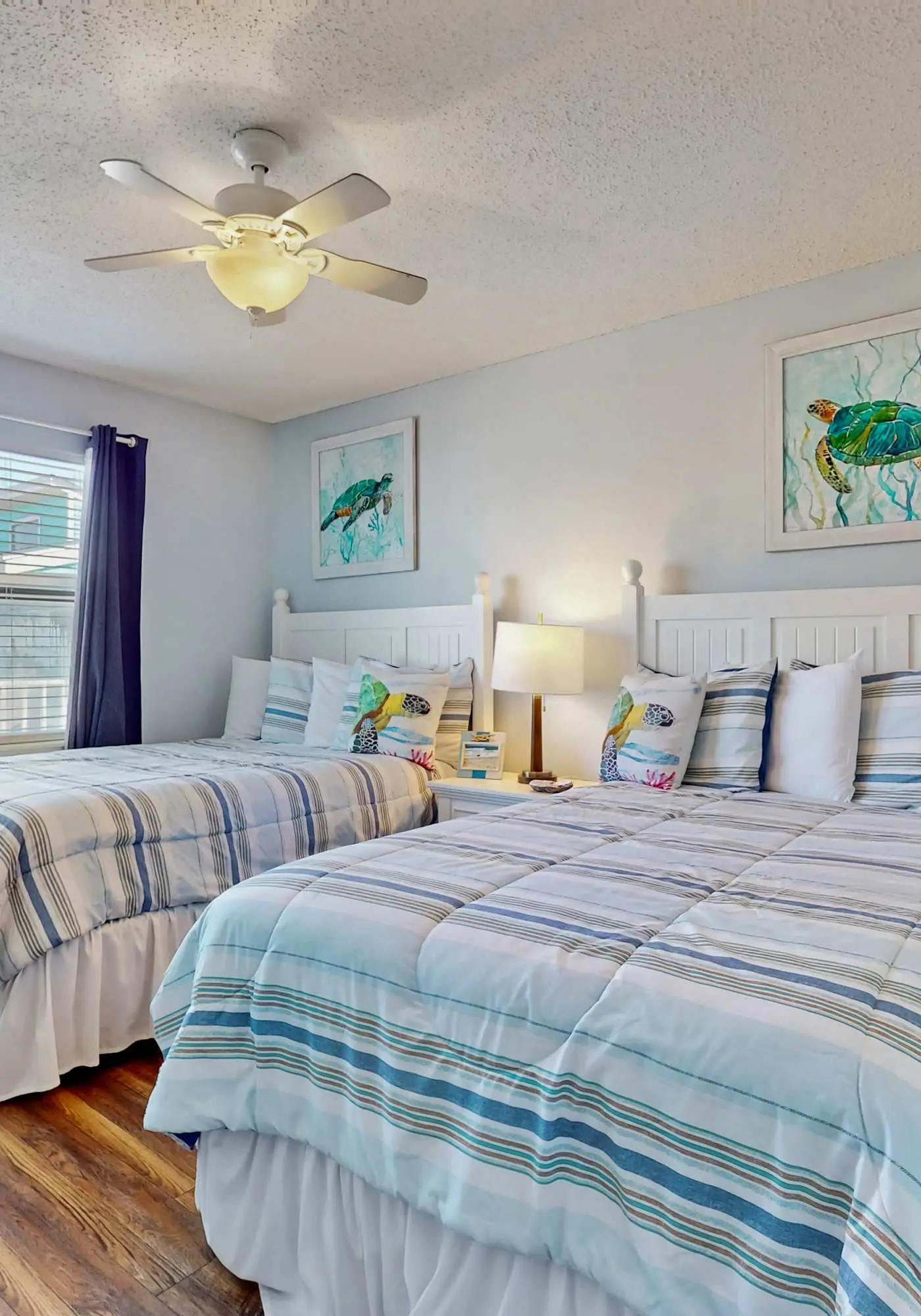 Beautiful condo with shared pools, full kitchen, private washer dryer