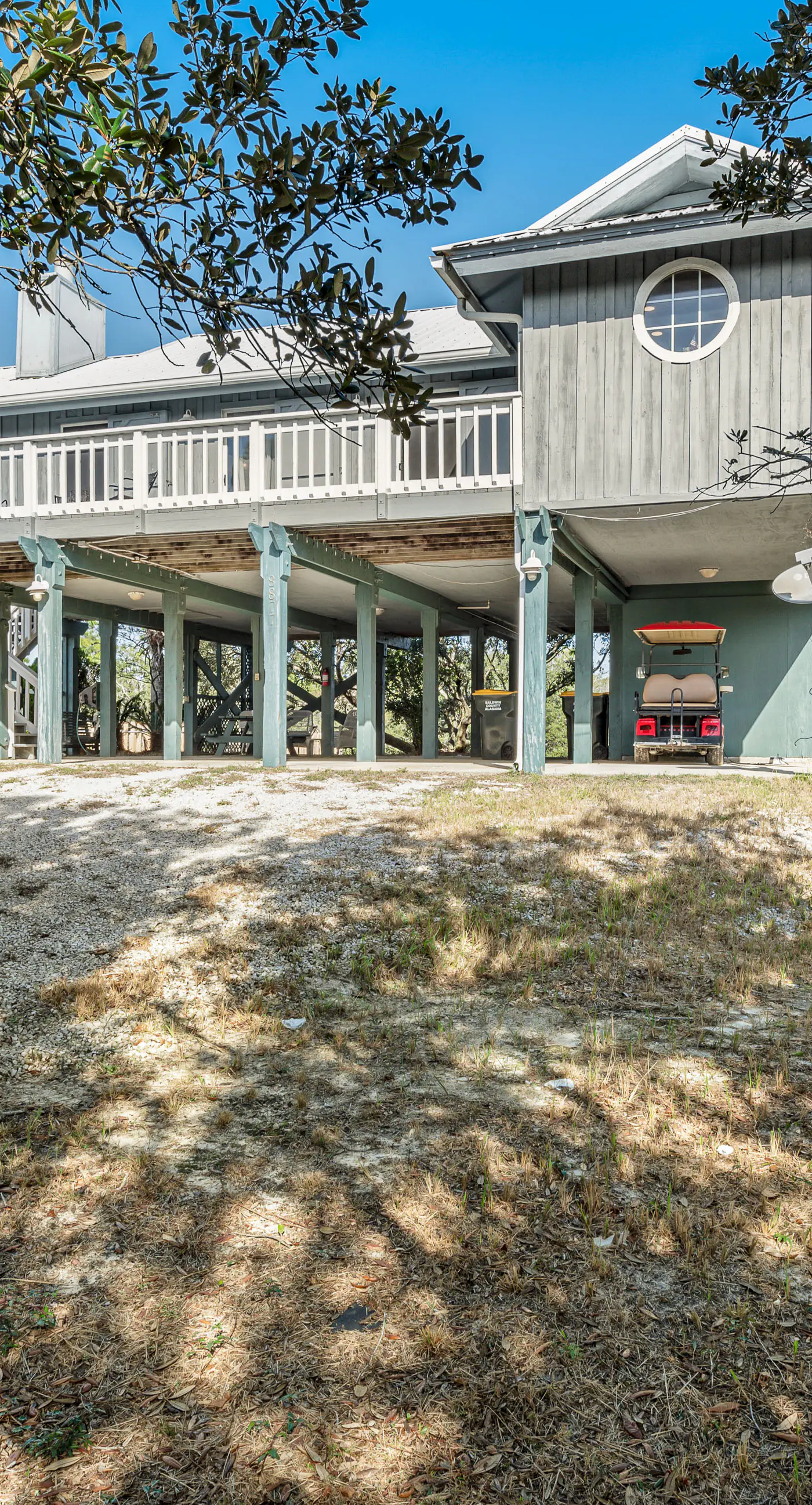 Newly renovated, bright & chic Home with private deck, grill & near the beach