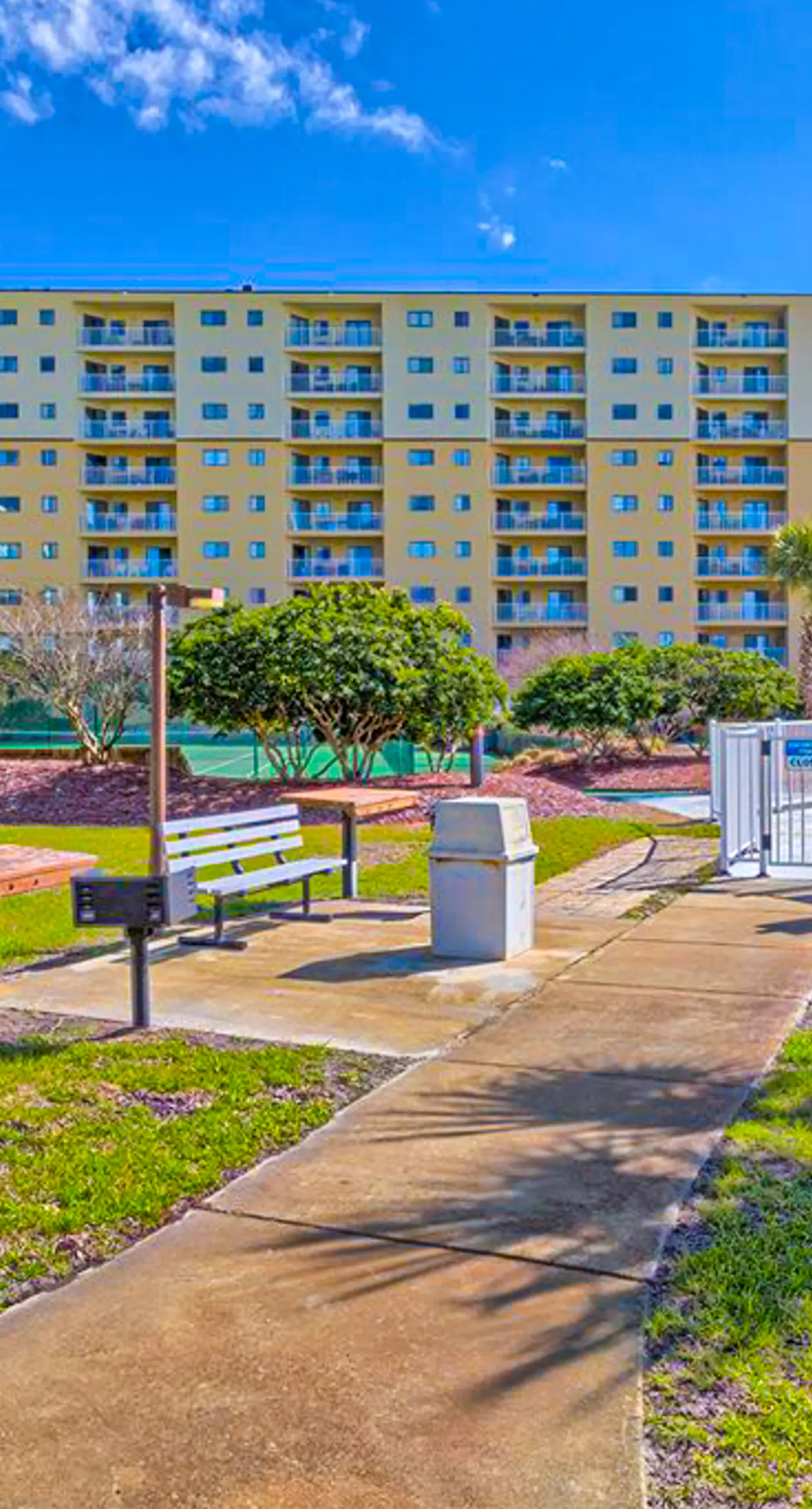 Oceanfront condo with Gulf-view balcony, beach access, pool, WiFi, & central AC