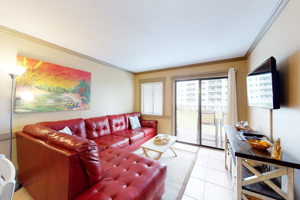 Gulf condo at Plantation East with beach access, pool, and a great location