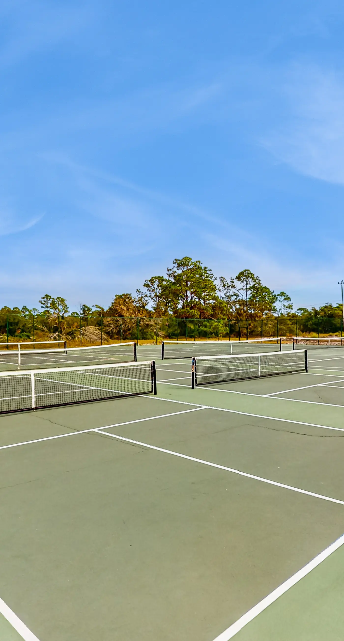 Renovated Gulf-side condo with pools, hot tub, & fitness center