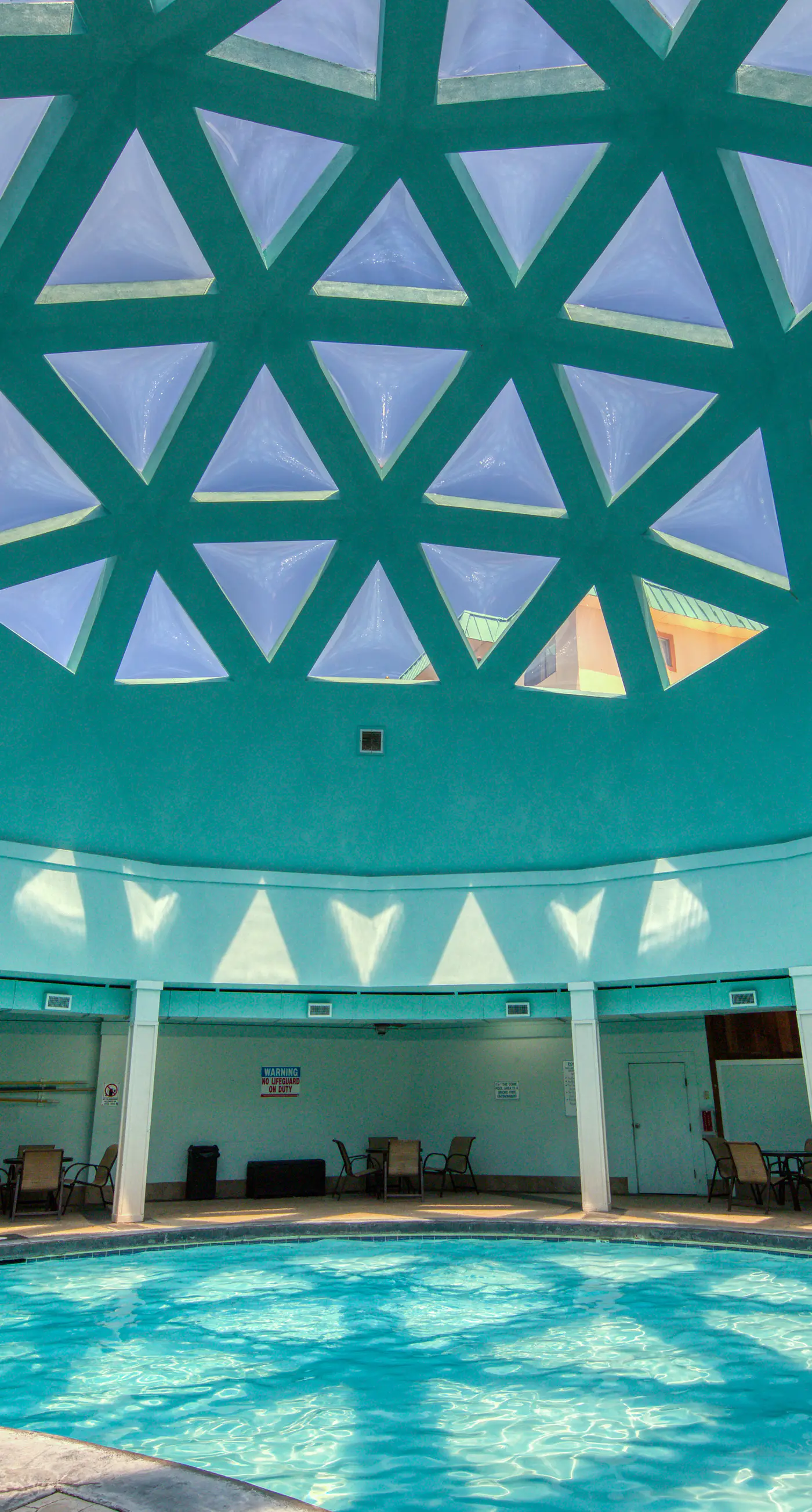 Renovated Gulf-side condo with pools, hot tub, & fitness center