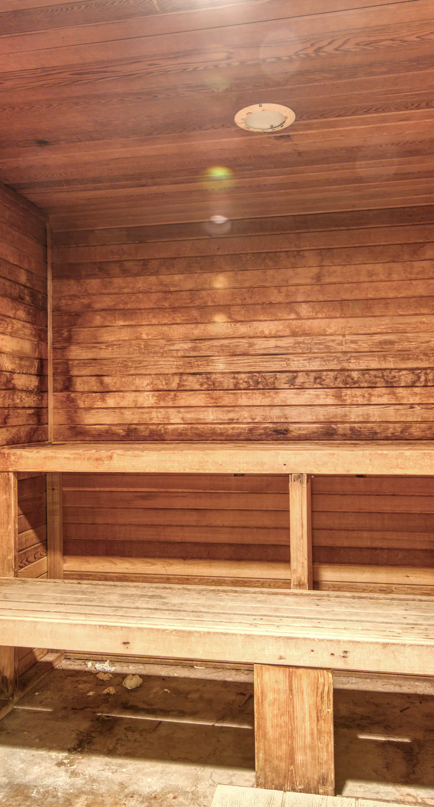 Renovated Gulf-side condo with pools, hot tub, & fitness center