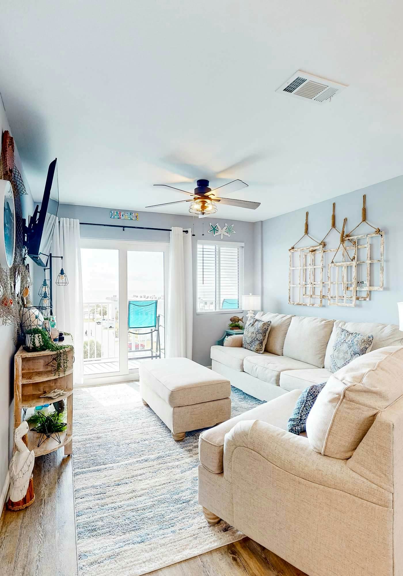 Renovated Gulf-side condo with pools, hot tub, & fitness center