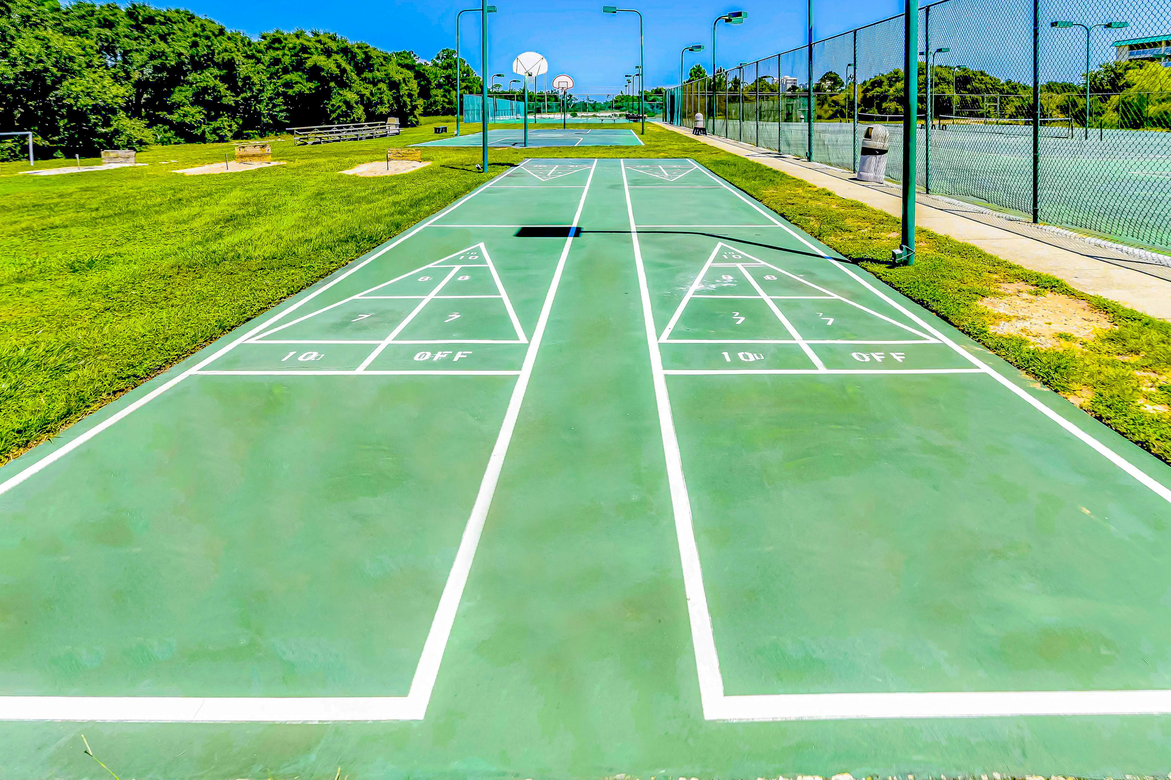Beachfront suite with kitchenette, saltwater pool, tennis & putting green
